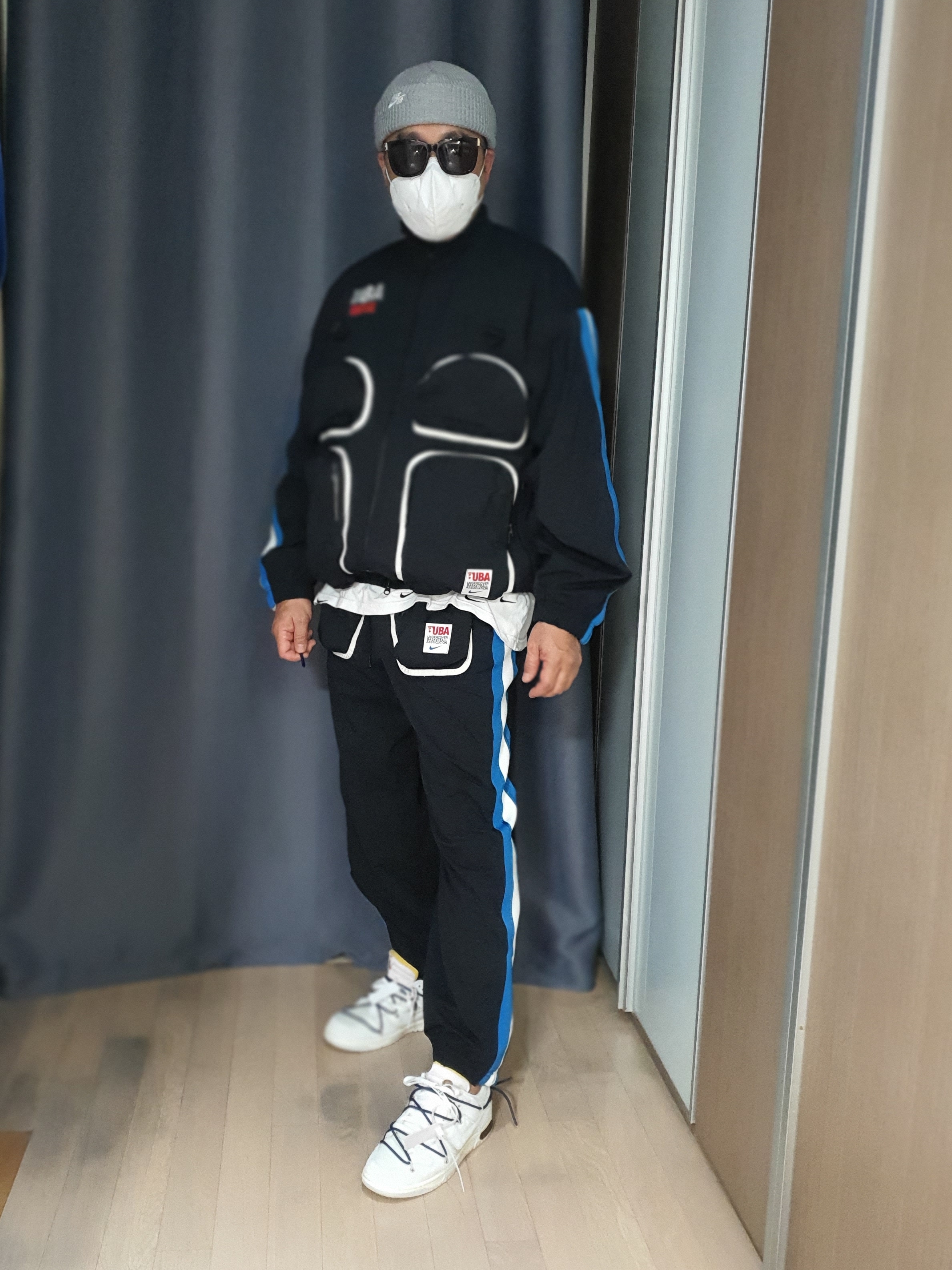 Nike x Off-White Dunk Low The 50 - Lot 18, Nike x Undercover NRG Track Suit Black - Asia 착용 스타일 - 5