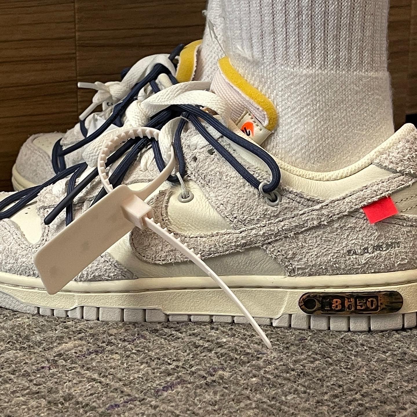 Nike x Off-White Dunk Low The 50 - Lot 18 착용 스타일 - 3