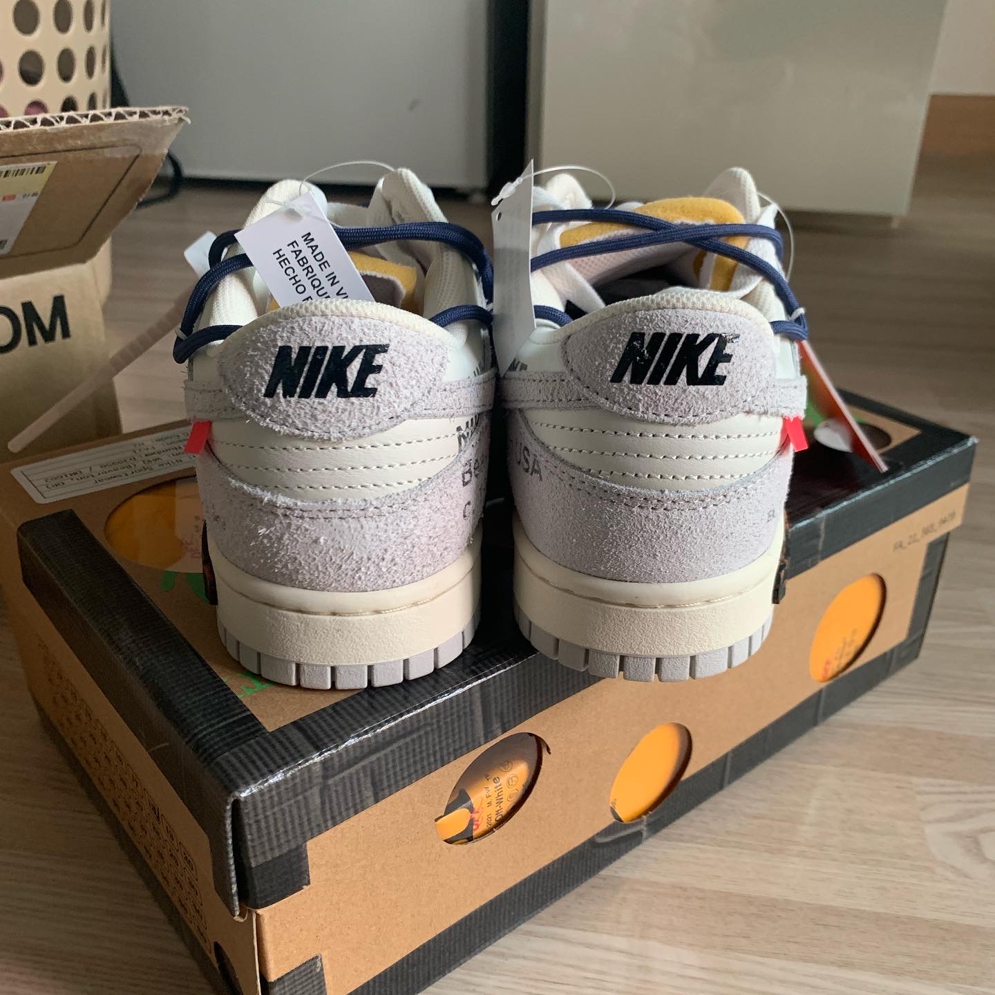 Nike x Off-White Dunk Low The 50 - Lot 18 착용 스타일 - 3