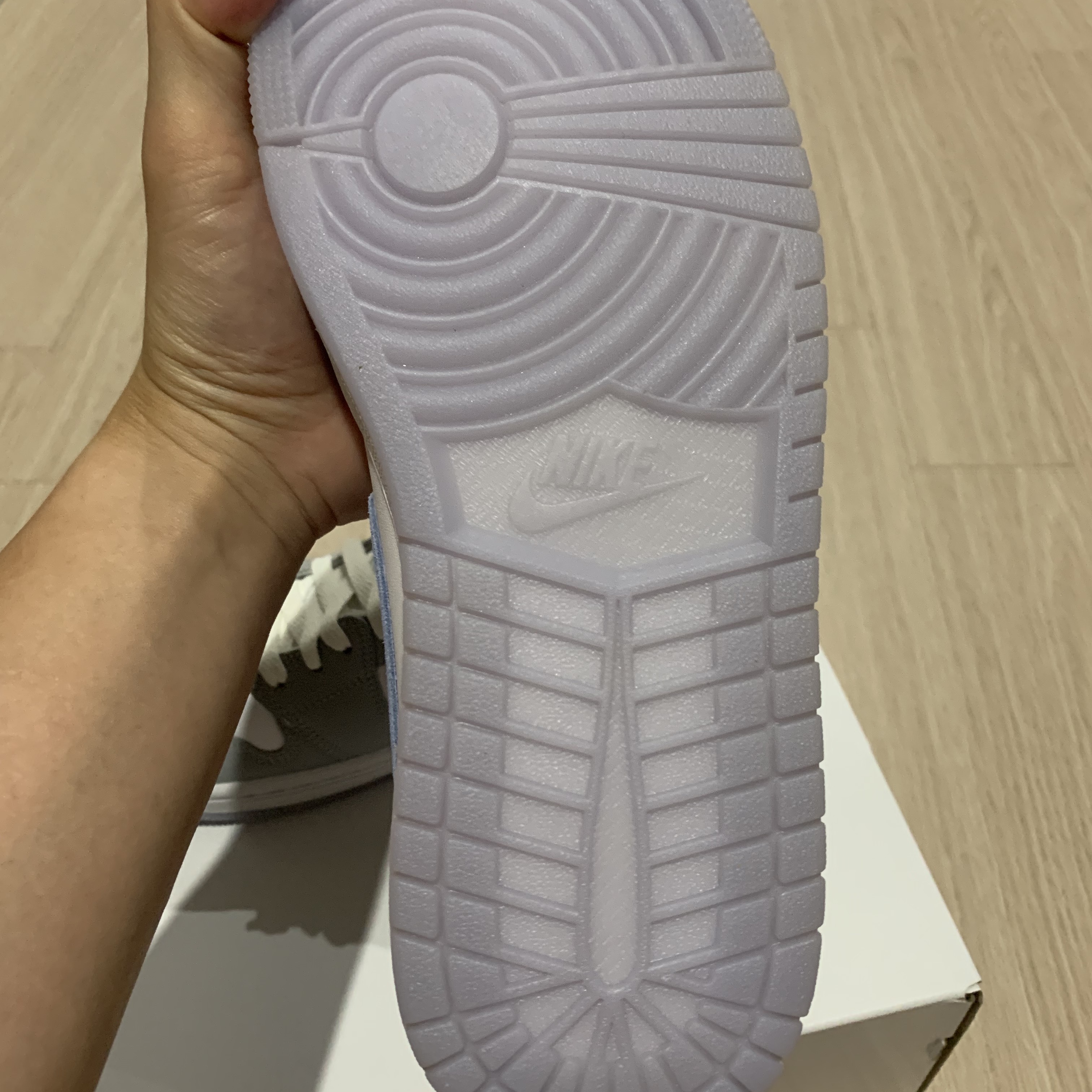 (W) Jordan 1 Mid Wolf Grey 착용 스타일 - 3