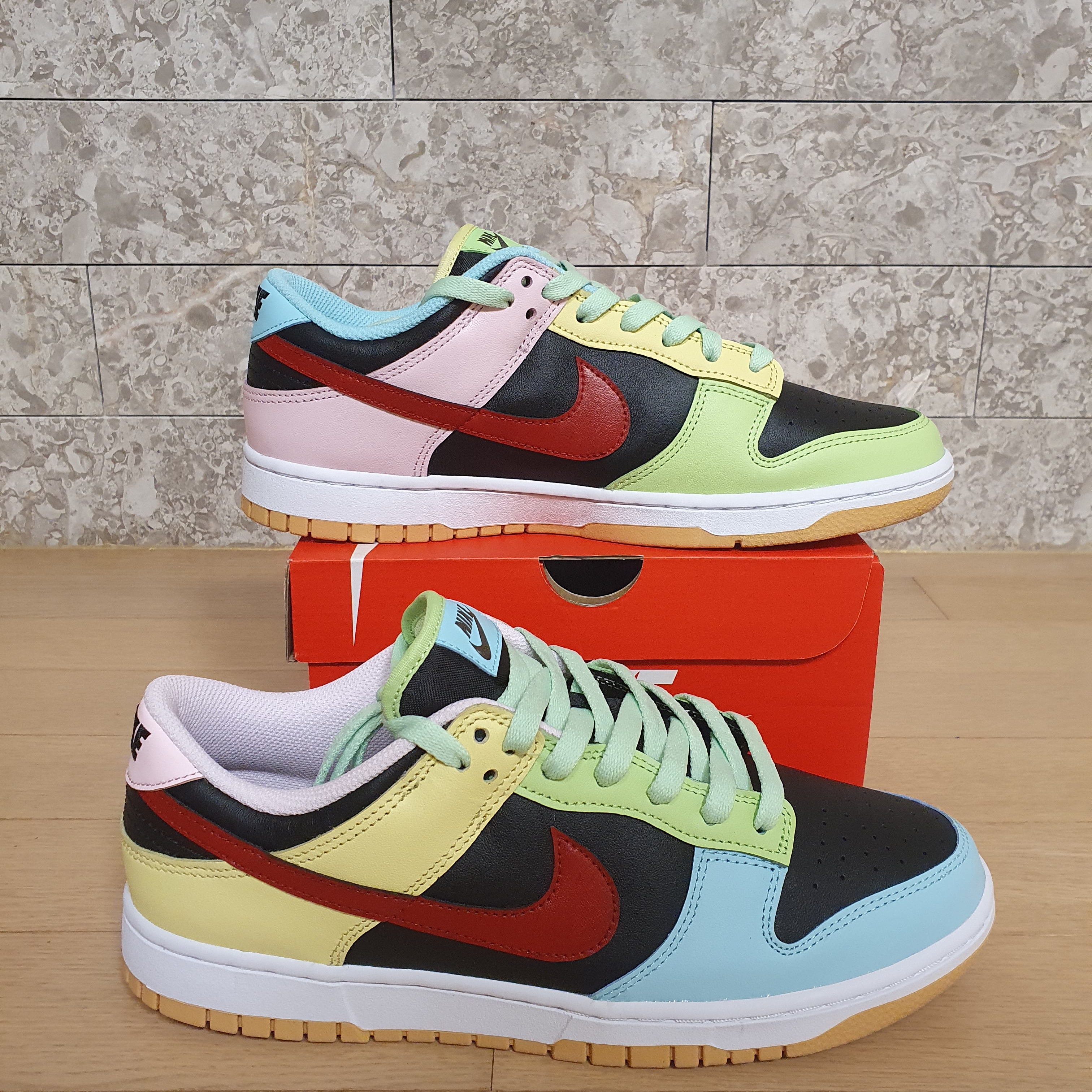 Nike Dunk Low SE Free.99 Black 착용 스타일 - 1