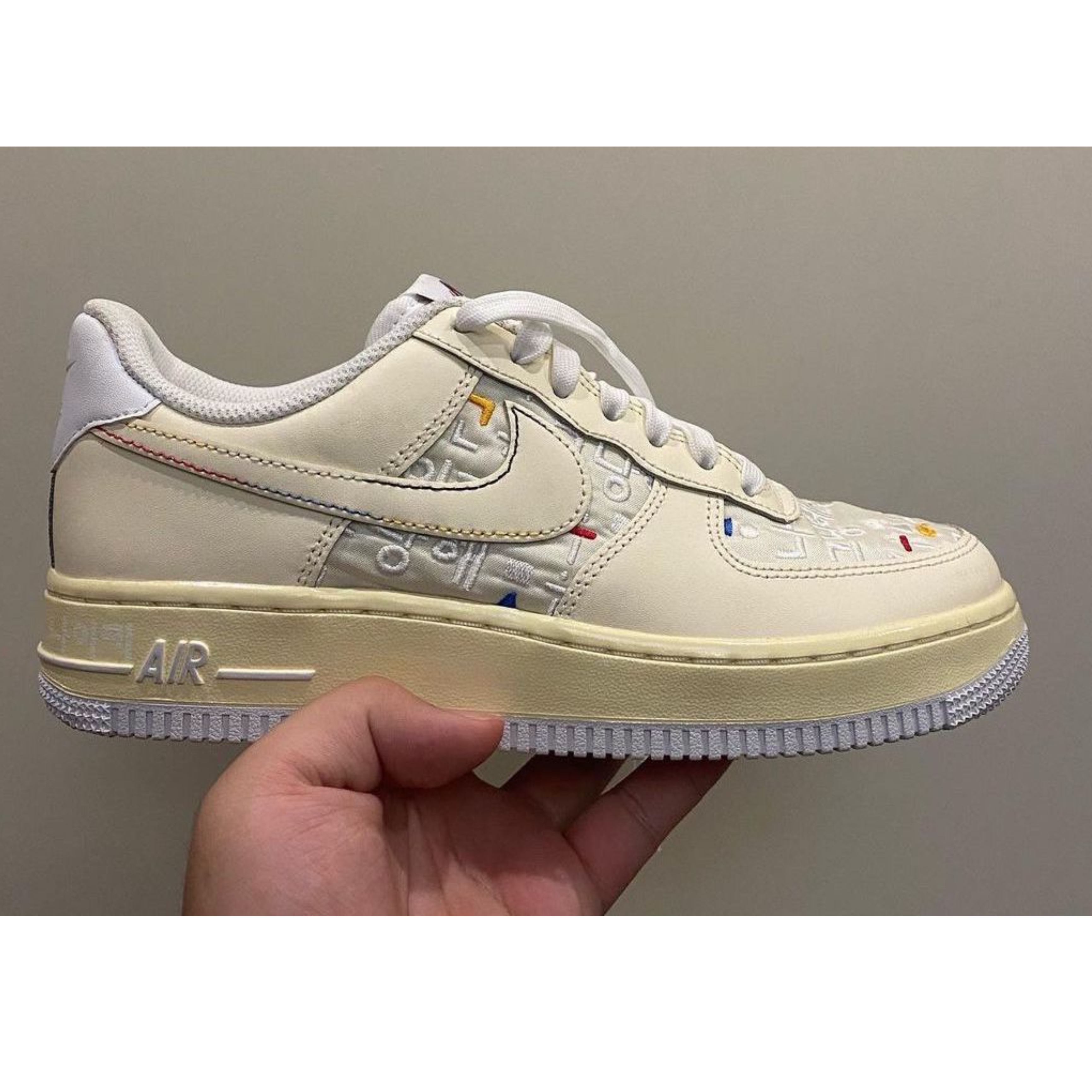 (W) Nike Air Force 1 '07 LV8 Hangul Day 착용 스타일 - 3