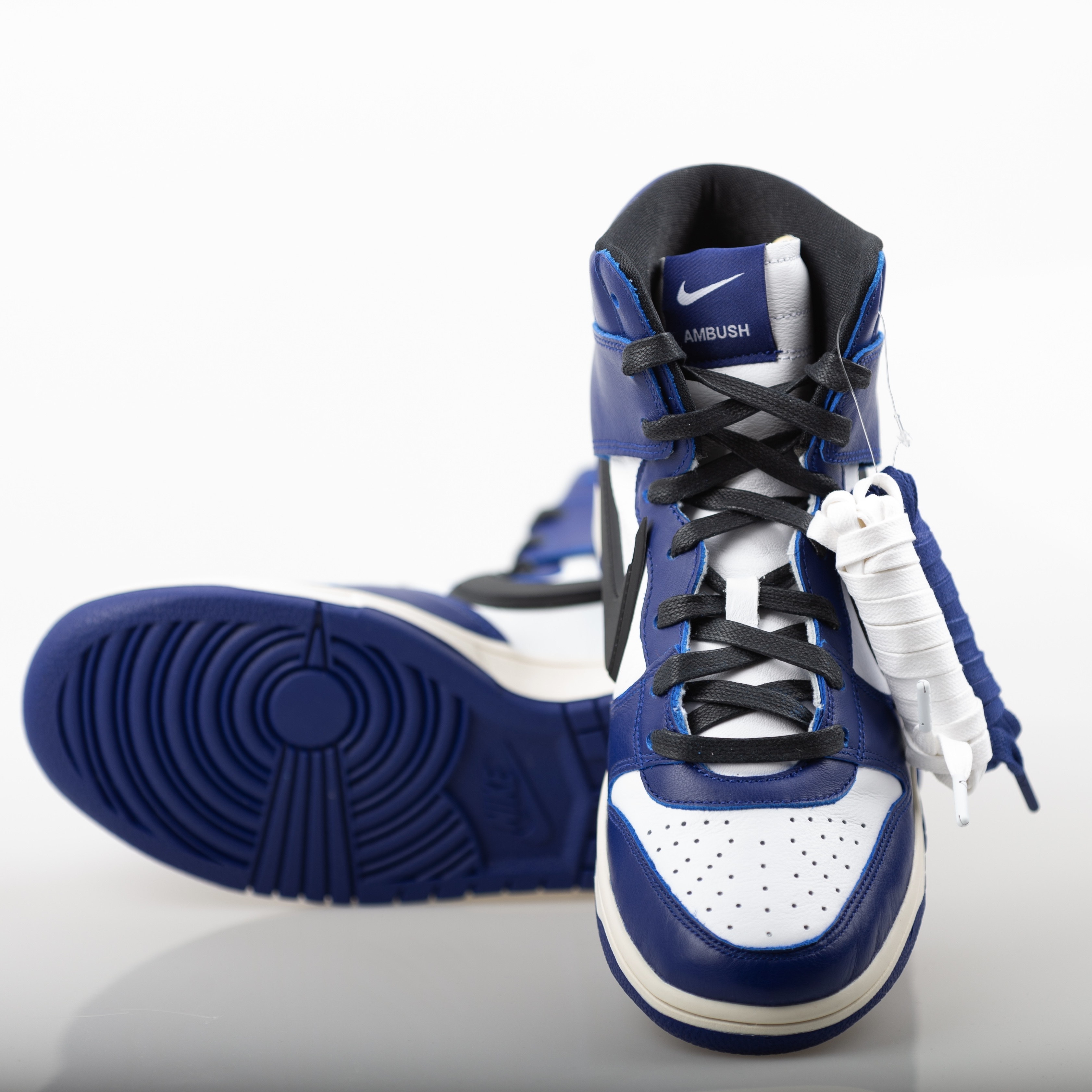 Nike x Ambush Dunk High Deep Royal Blue 착용 스타일 - 3