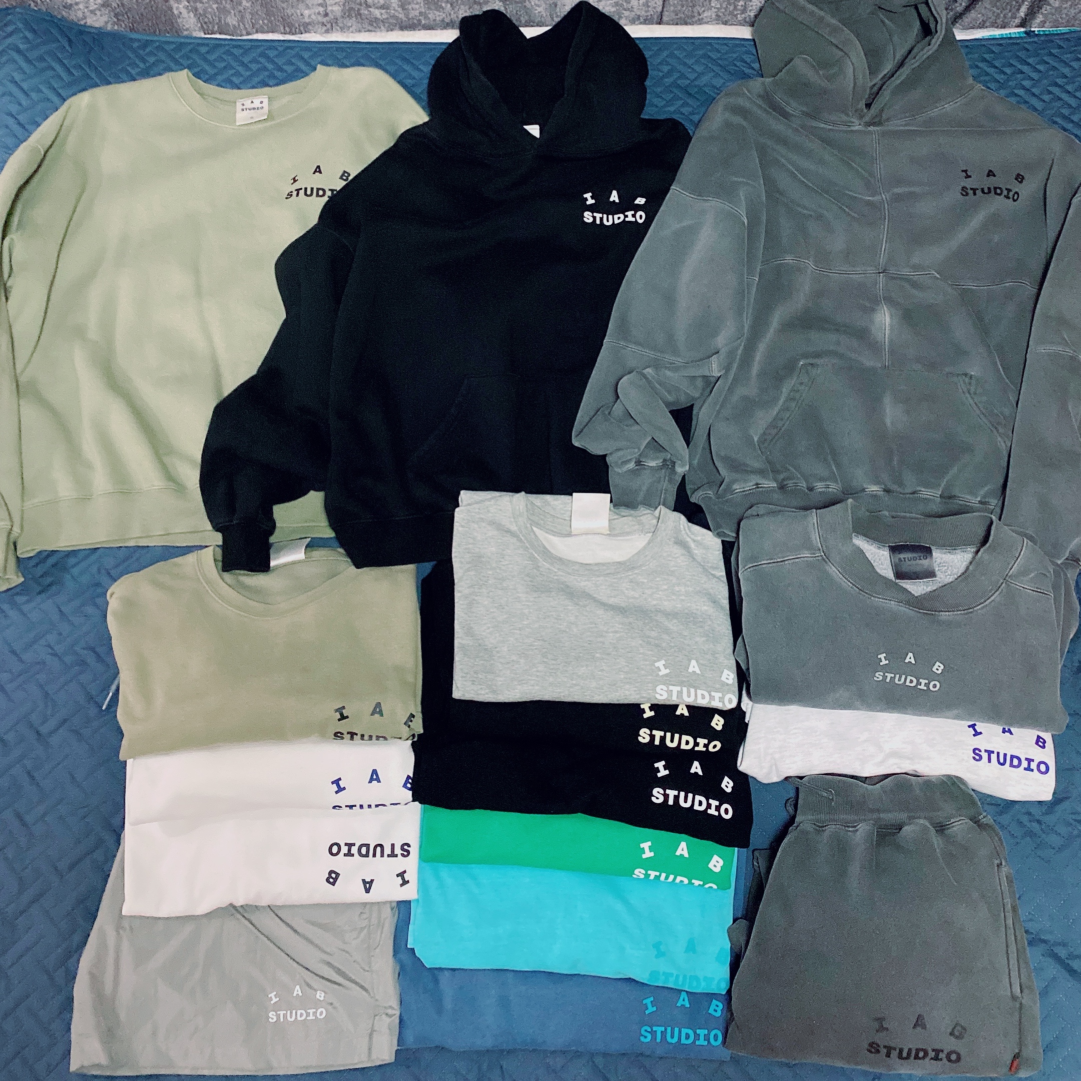 IAB Studio Blocked Pigment Hoodie Black, IAB Studio Blocked Pigment Sweatpants Black ์ฐฉ์ฉ ์คํ์ผ