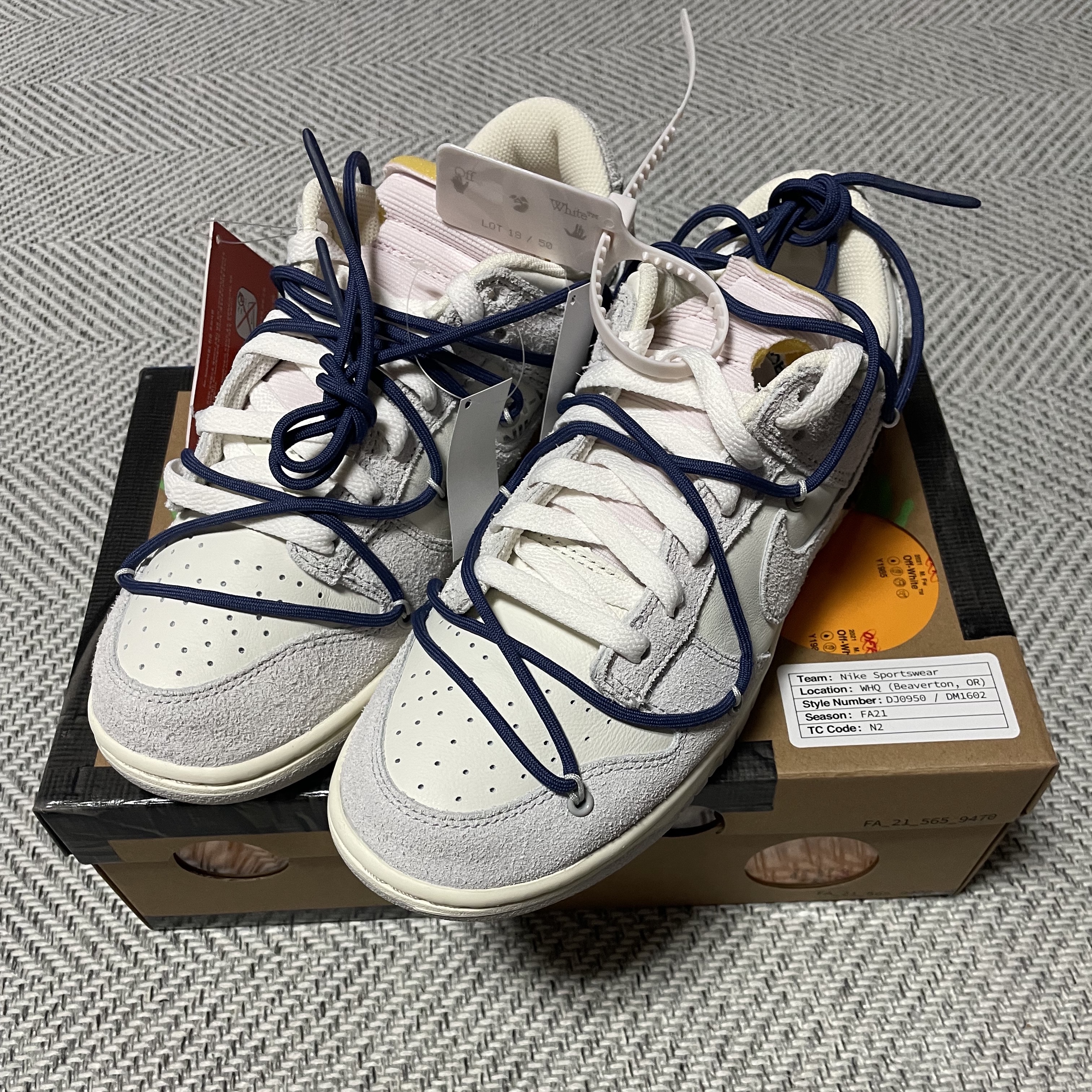 Nike x Off-White Dunk Low The 50 - Lot 18 착용 스타일 - 2