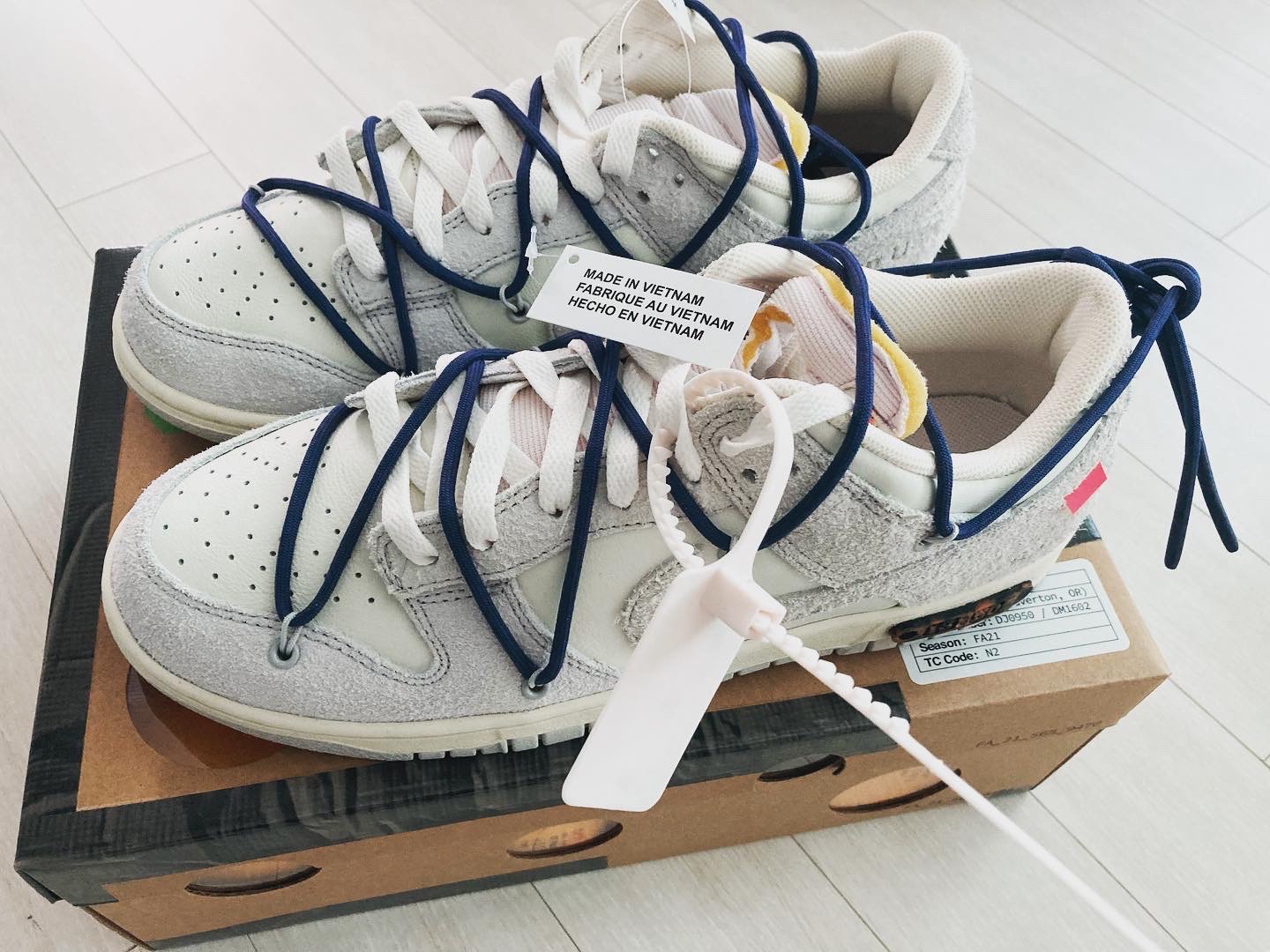 Nike x Off-White Dunk Low The 50 - Lot 18 착용 스타일 - 2