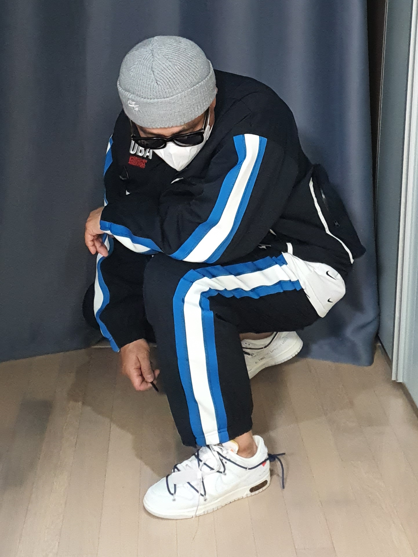 Nike x Off-White Dunk Low The 50 - Lot 18, Nike x Undercover NRG Track Suit Black - Asia 착용 스타일 - 1