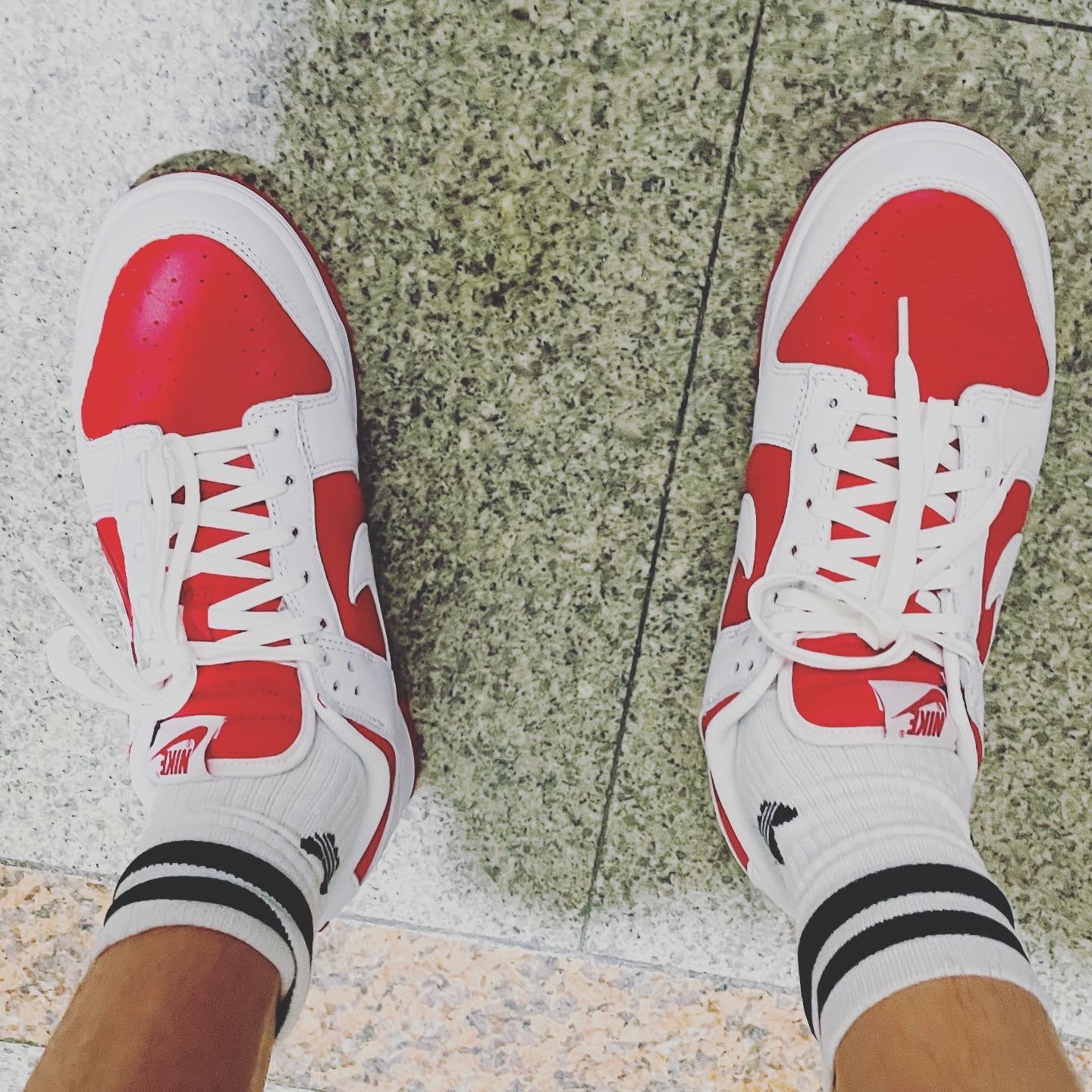 Nike Dunk Low Retro Championship Red 착용 스타일