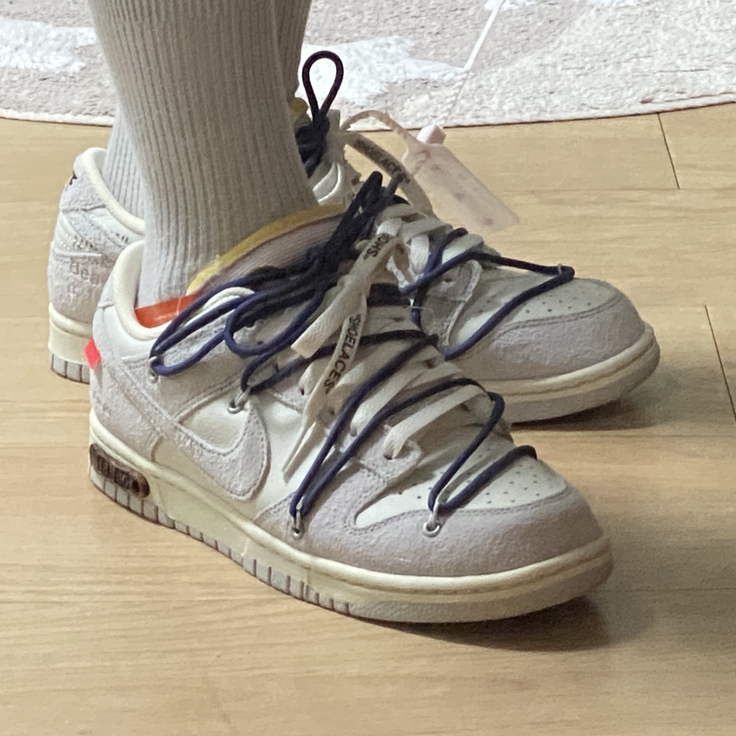 Nike x Off-White Dunk Low The 50 - Lot 18 착용 스타일