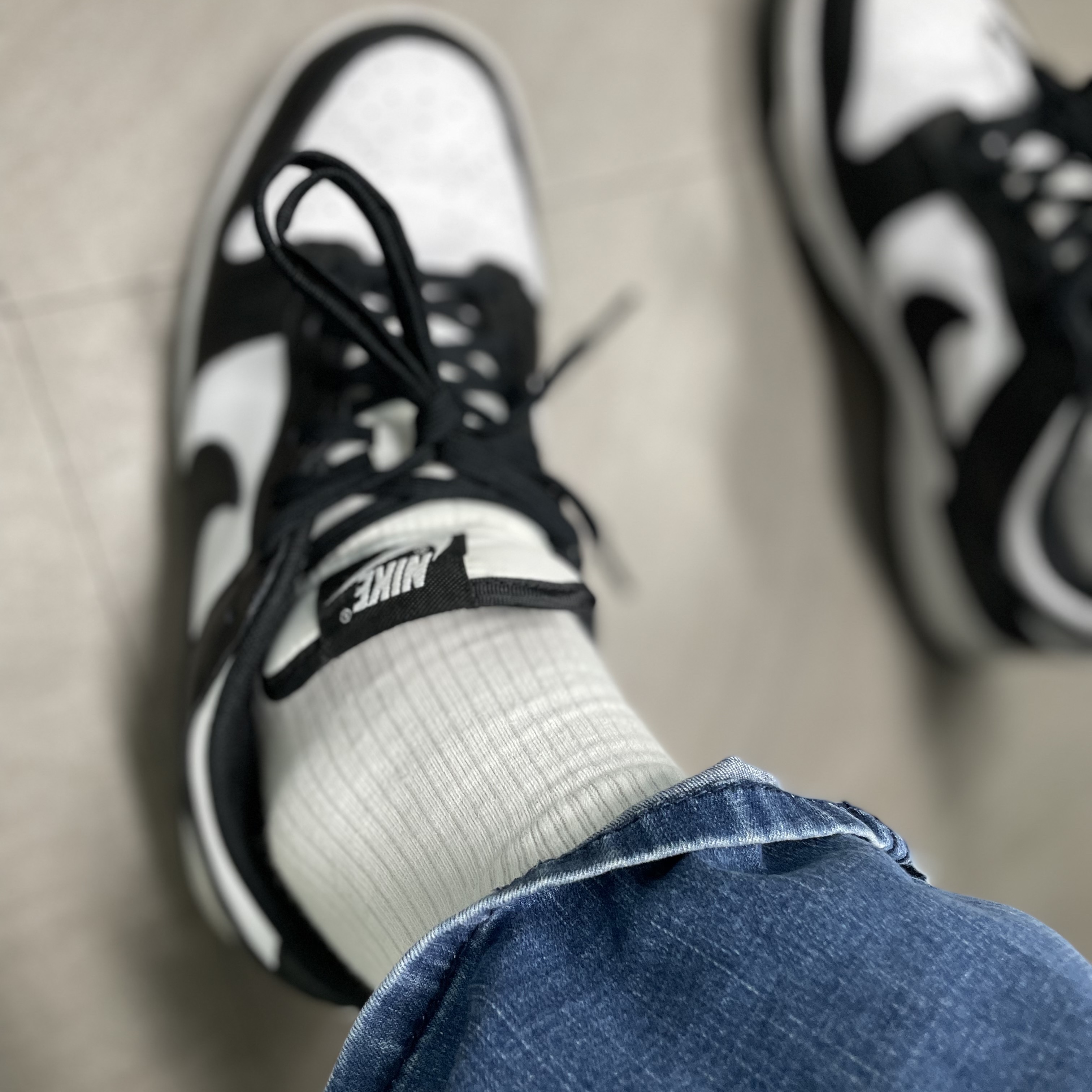 Nike Dunk Low Retro Black 착용 스타일
