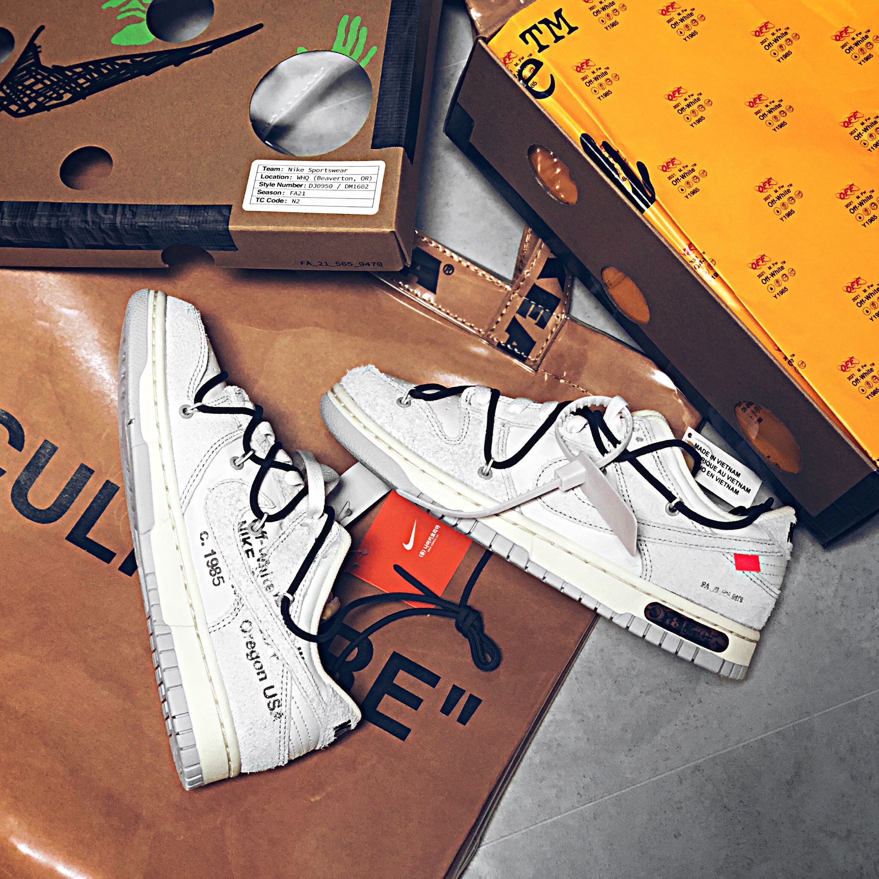 Nike x Off-White Dunk Low The 50 - Lot 18 착용 스타일