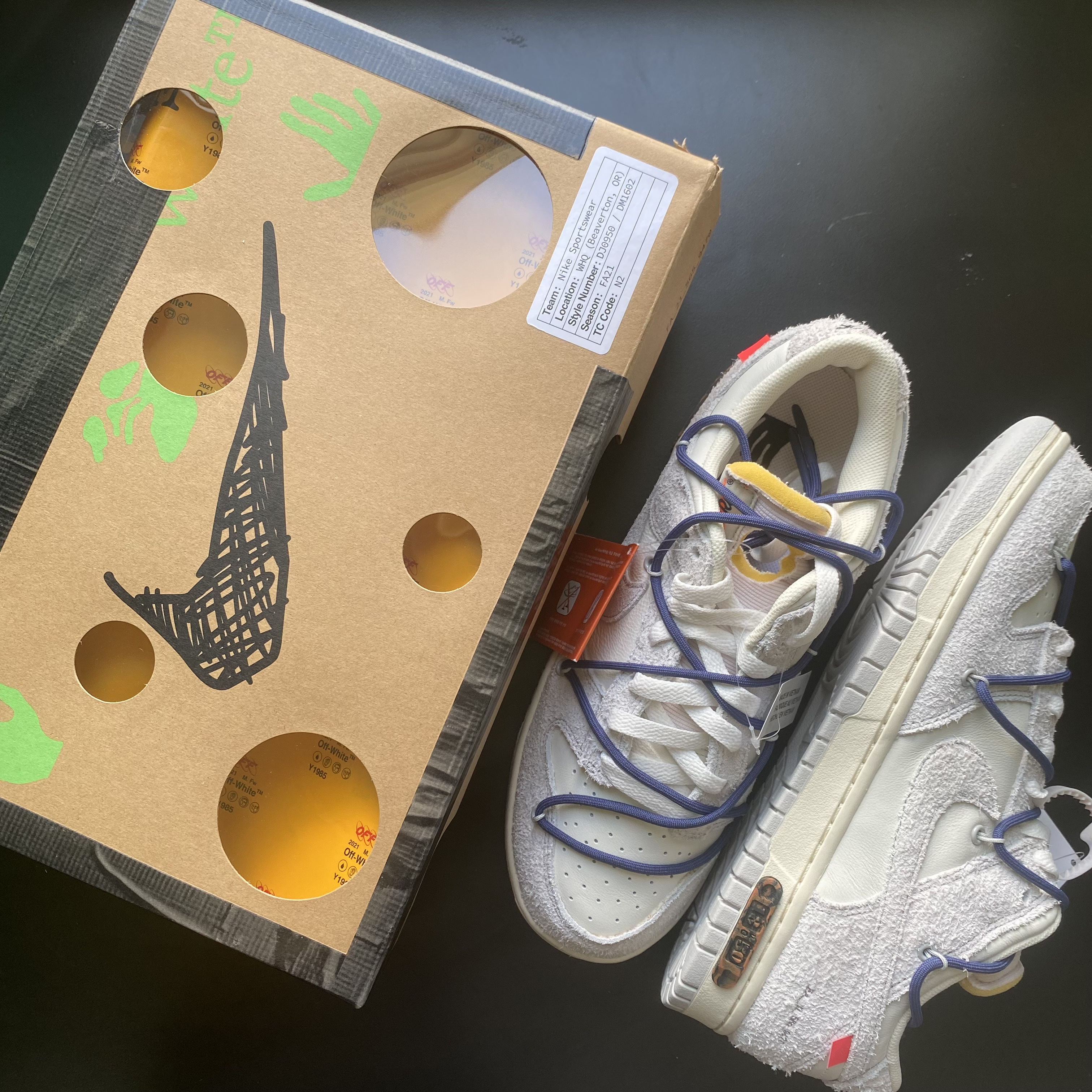 Nike x Off-White Dunk Low The 50 - Lot 18 착용 스타일