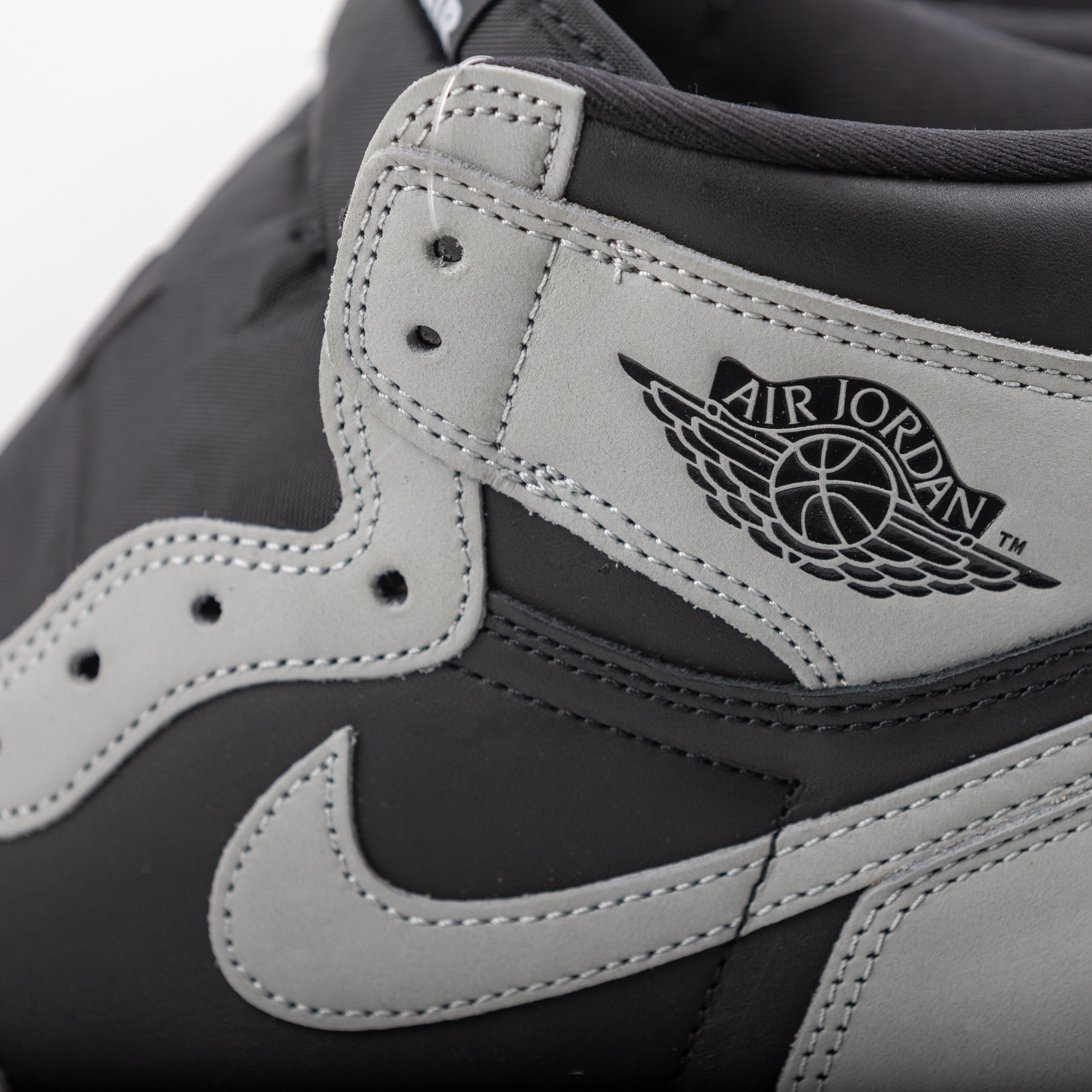 Jordan 1 Retro High OG Shadow 2.0 착용 스타일 - 1