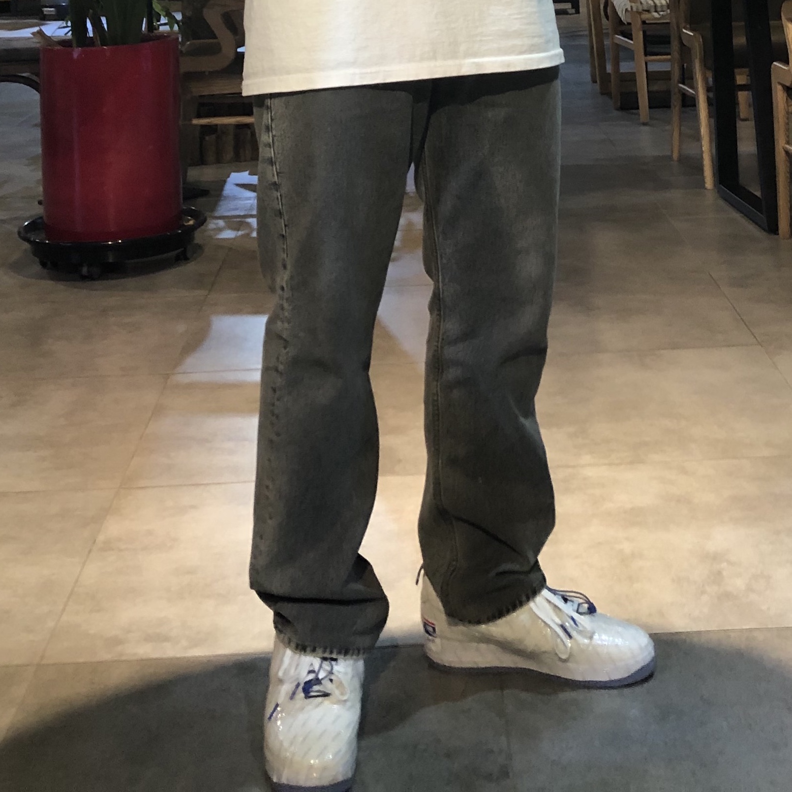 Nike Air Force 1 Low Experimental Postal Ghost 착용 스타일 - 2