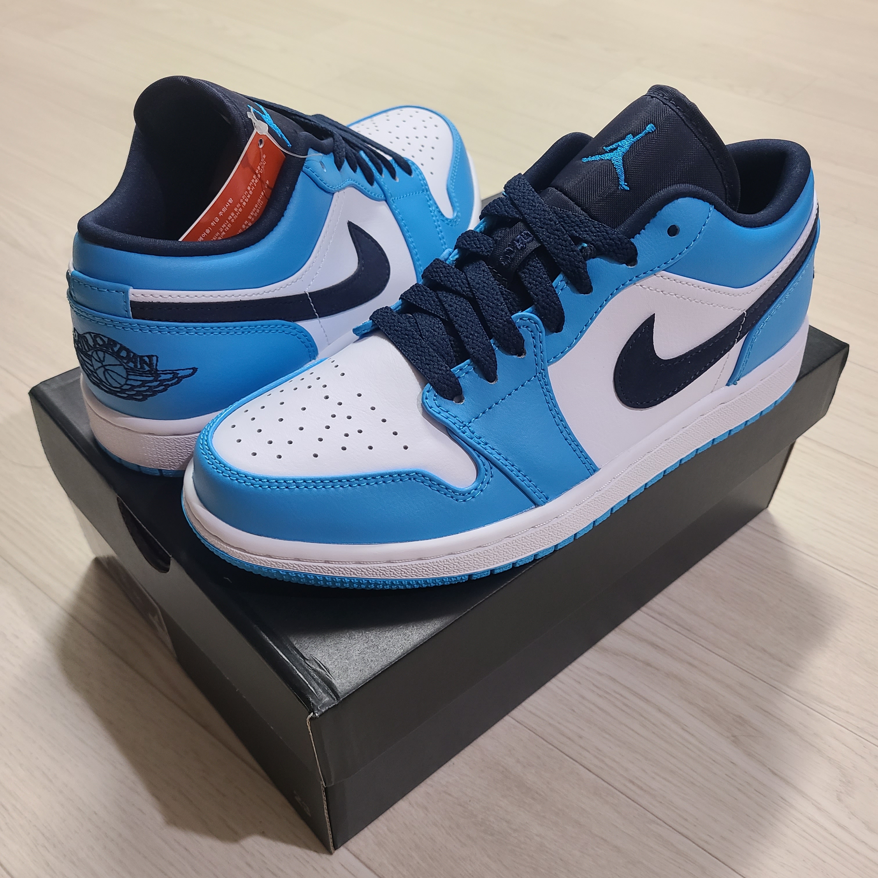 Jordan 1 Low Dark Powder Blue 착용 스타일