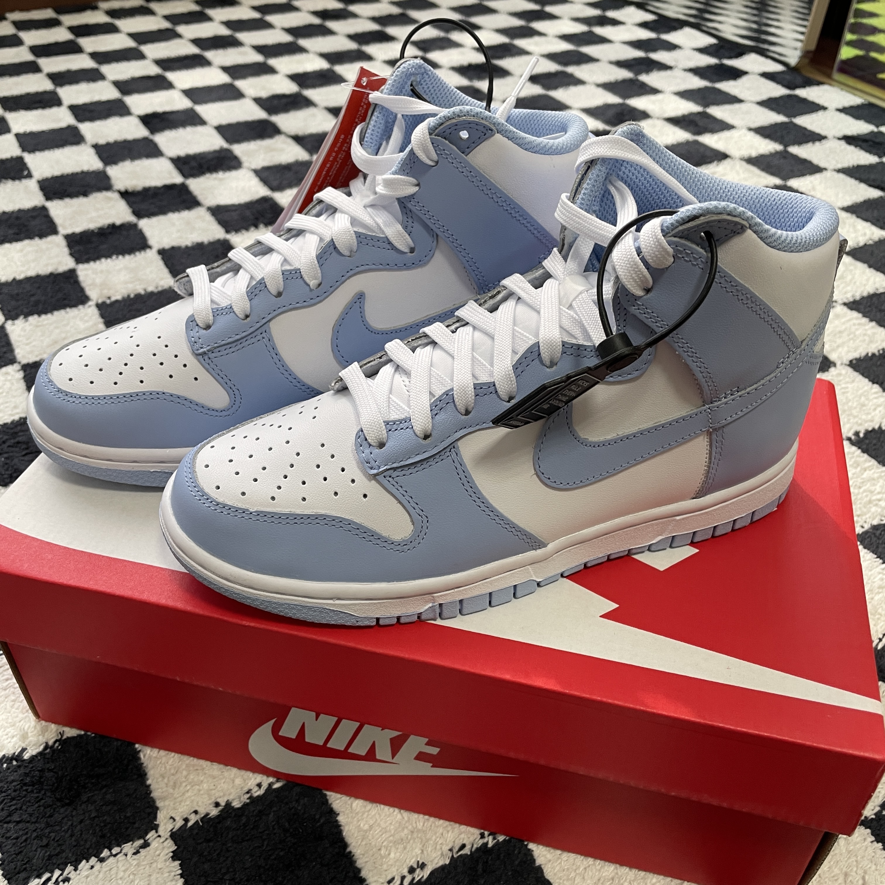 (W) Nike Dunk High Aluminum 착용 스타일 - 1