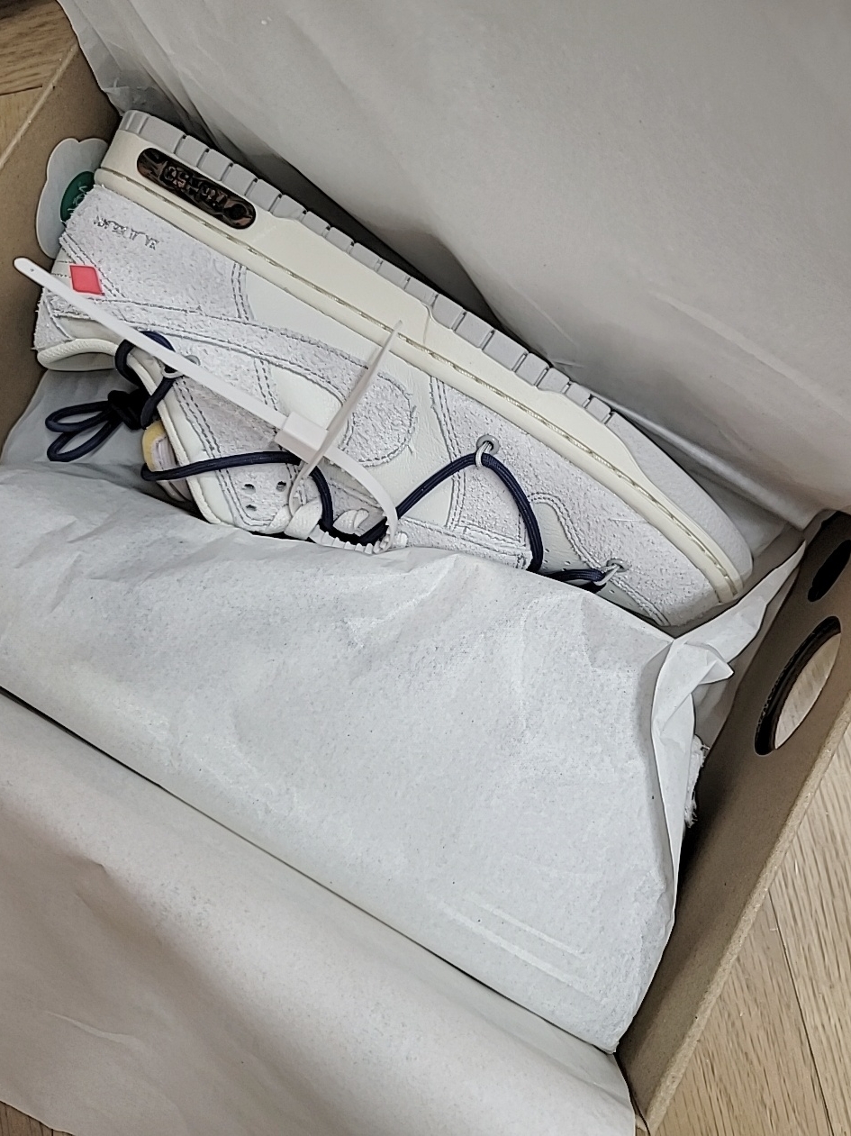 Nike x Off-White Dunk Low The 50 - Lot 18 착용 스타일 - 3