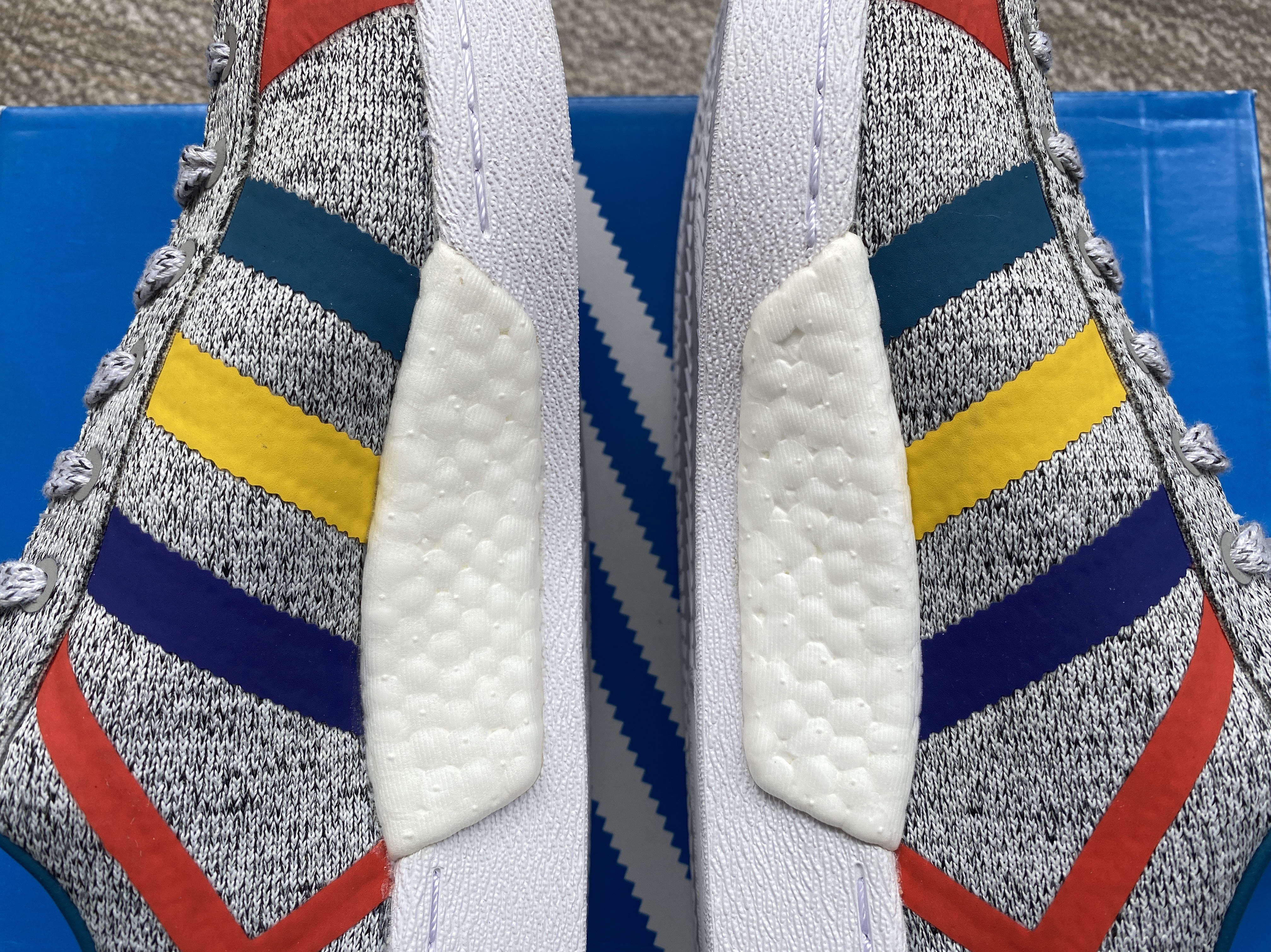Adidas x White Mountaineering Superstar Light Grey Heather 착용 스타일 - 4