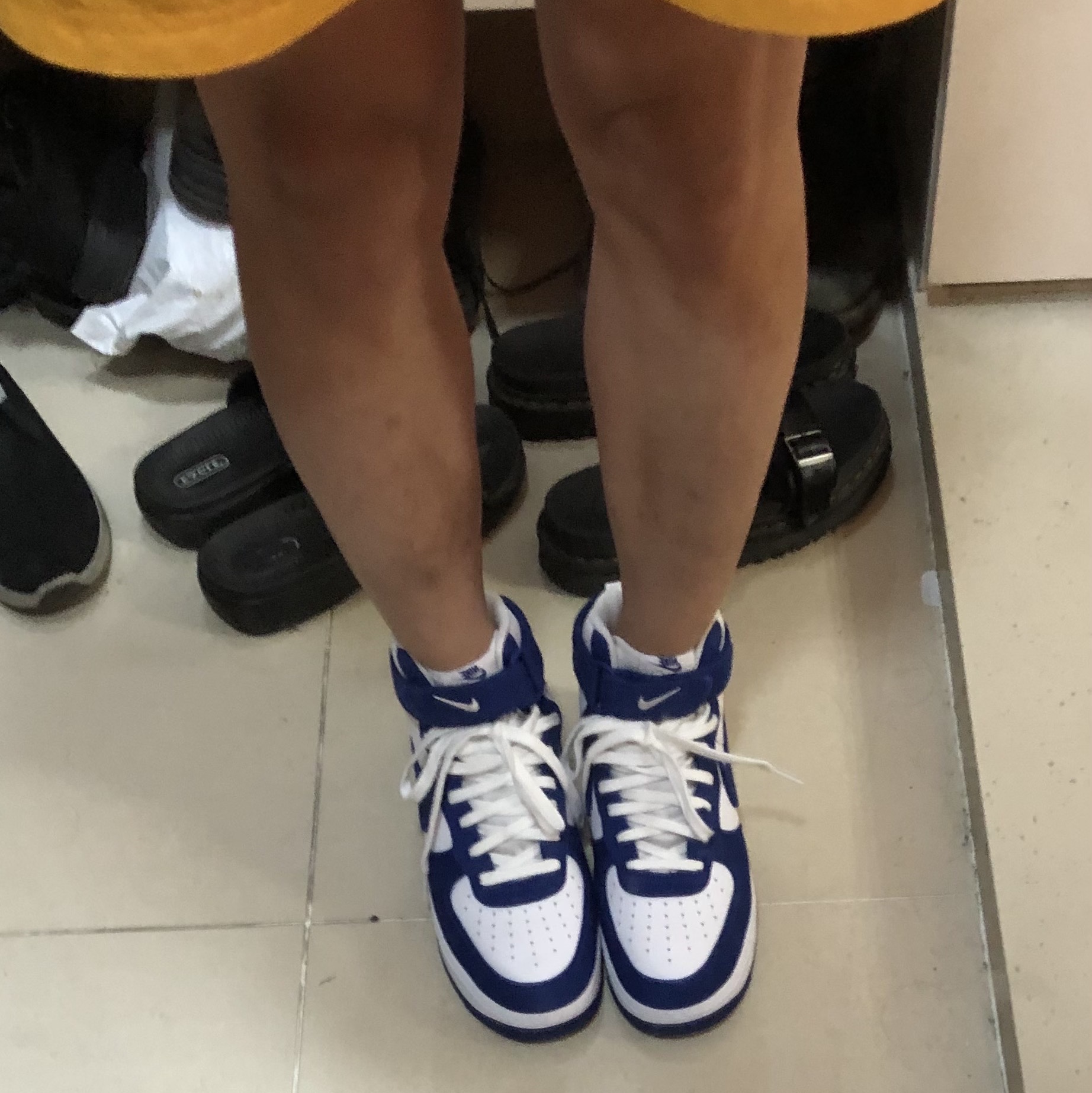 Nike Air Force 1 High '07 LV8 EMB Dodgers 착용 스타일 - 1