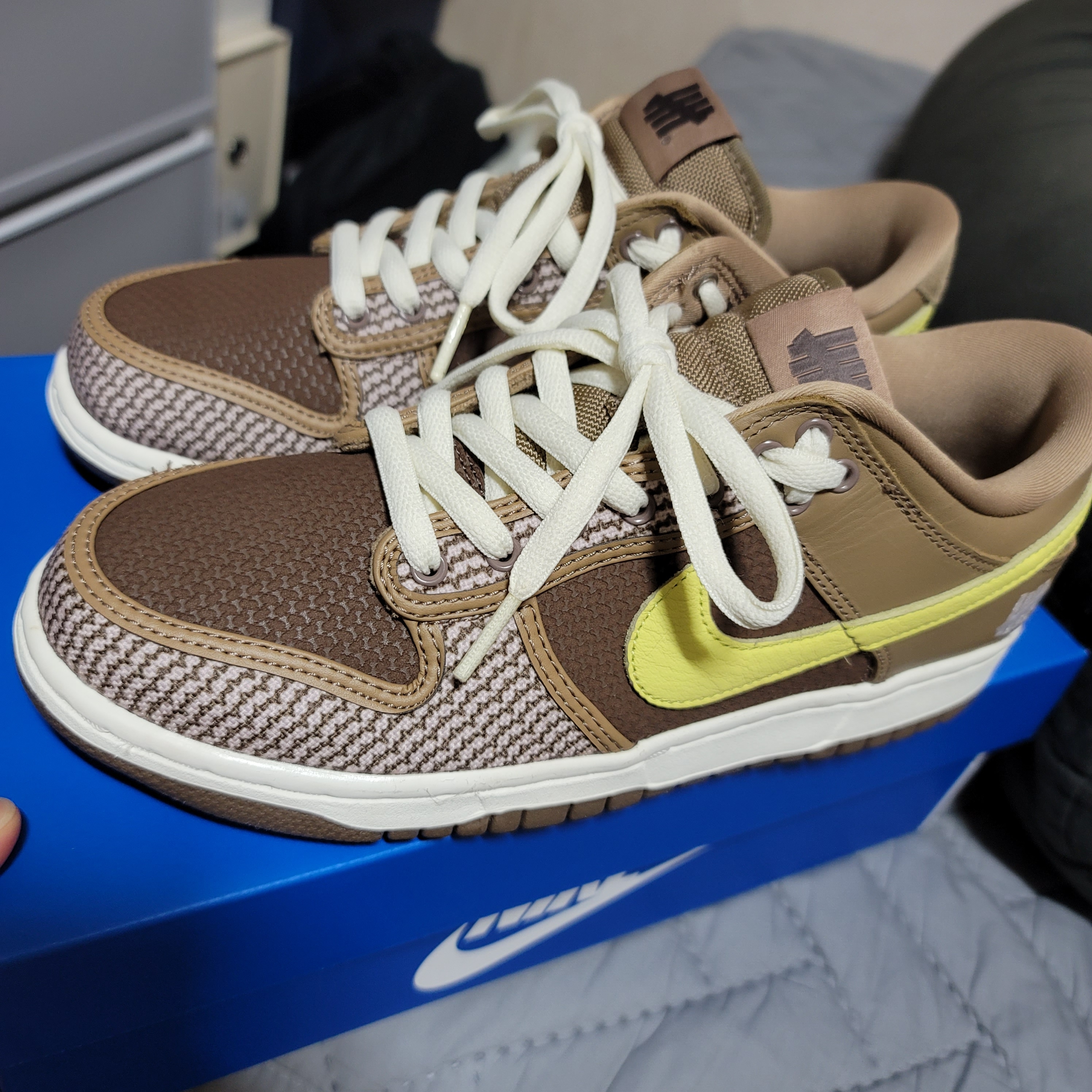 Nike x Undefeated Dunk Low SP Canteen 착용 스타일