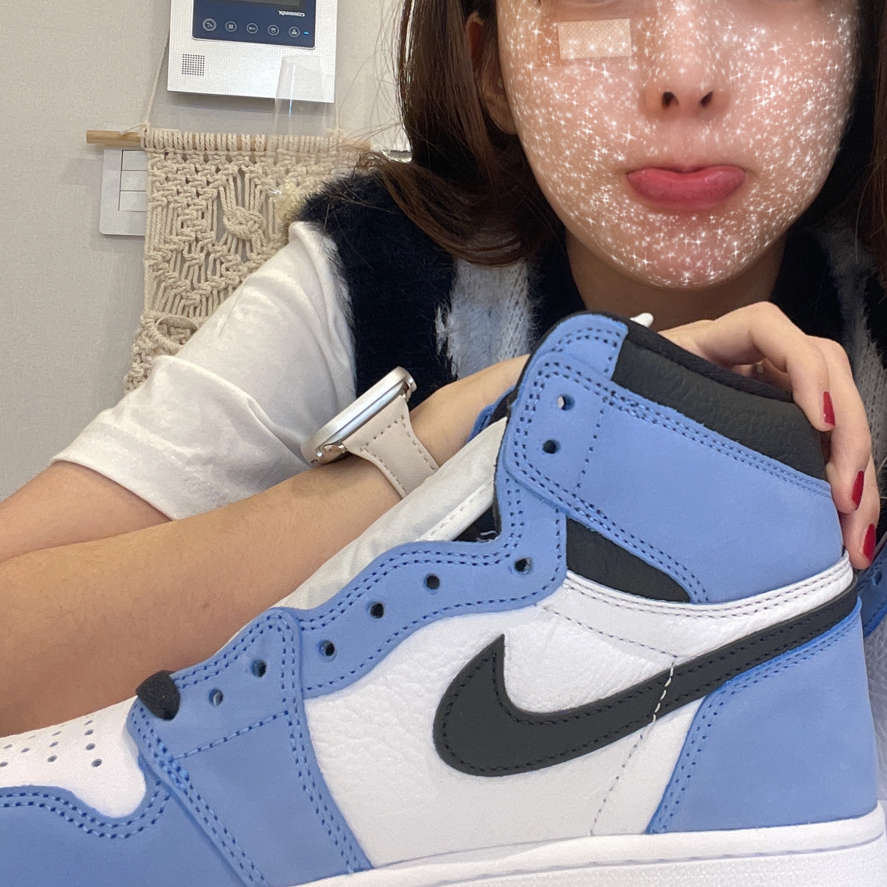 Jordan 1 Retro High OG University Blue 착용 스타일 - 5