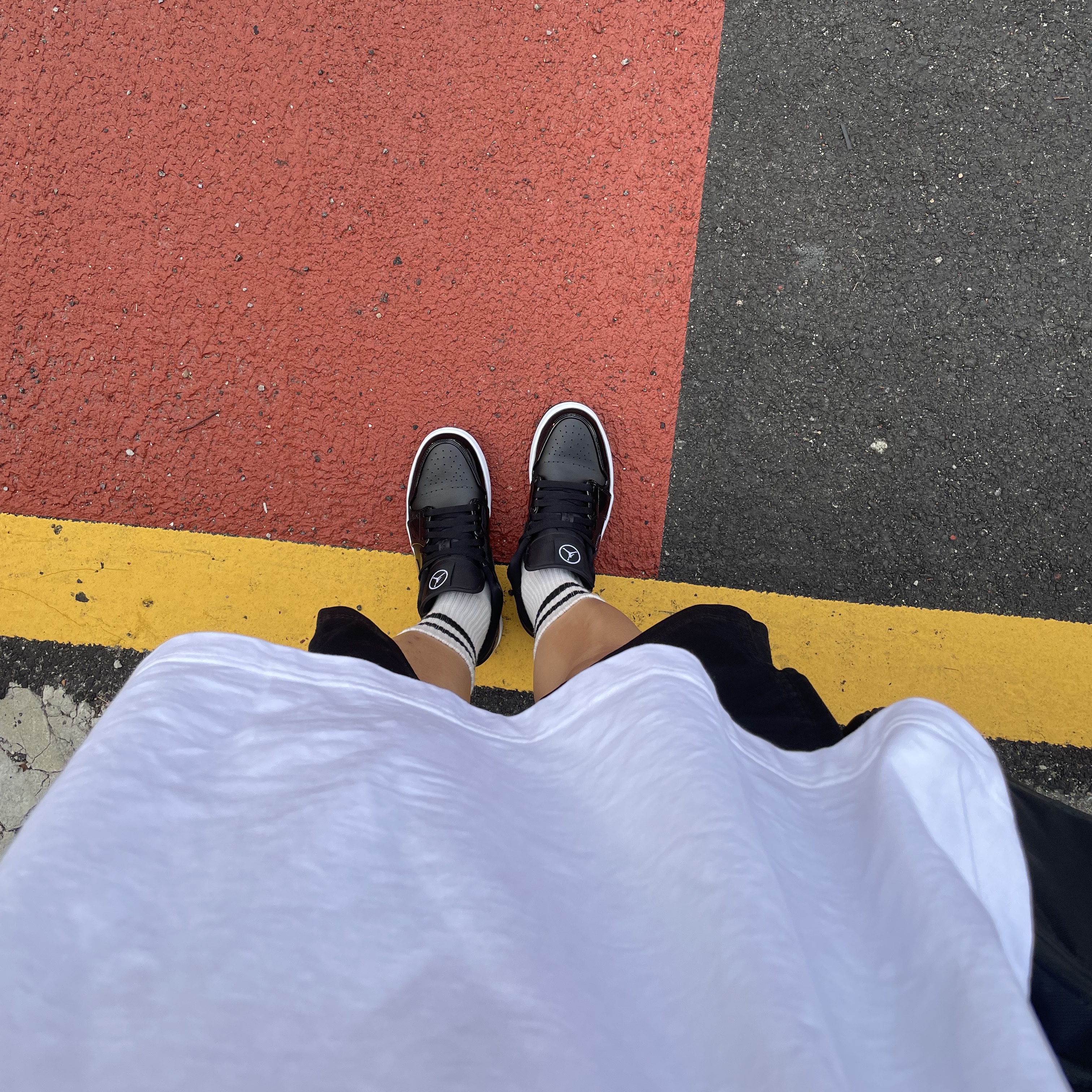 Jordan 1 Low SE ASW Black 착용 스타일