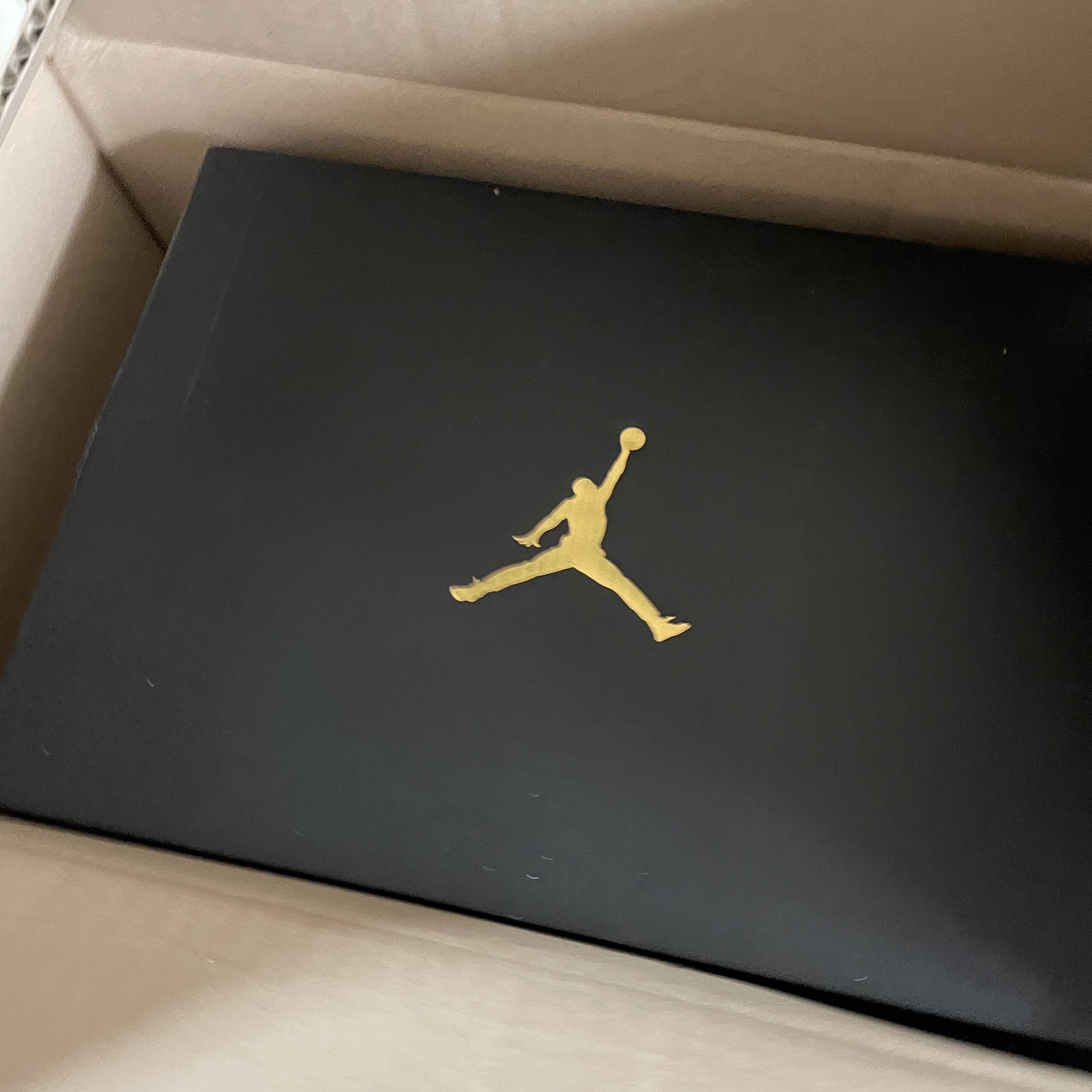 Jordan 1 Low Black Particle Grey 착용 스타일 - 4