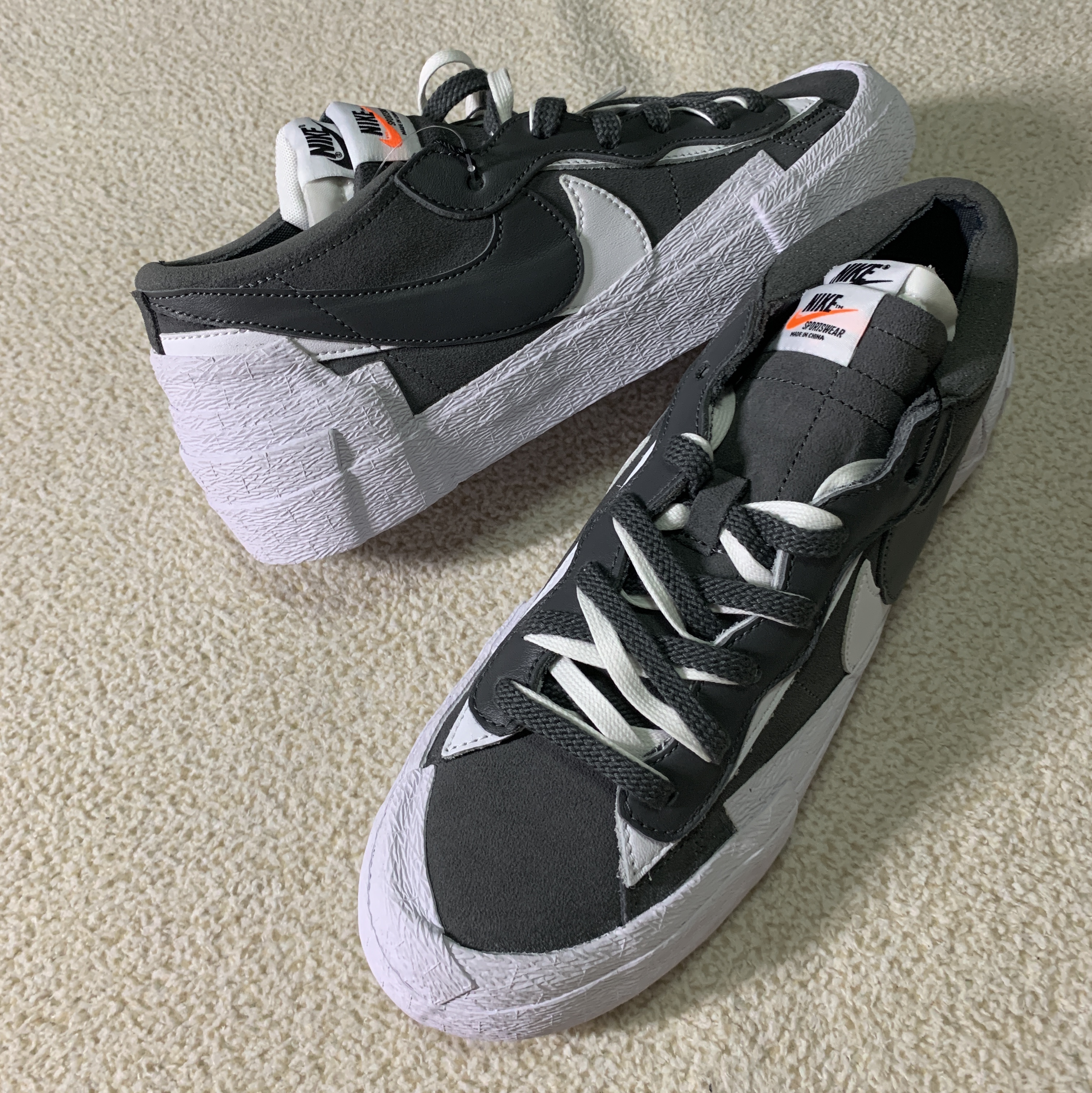 Nike x Sacai Blazer Low Iron Grey 착용 스타일