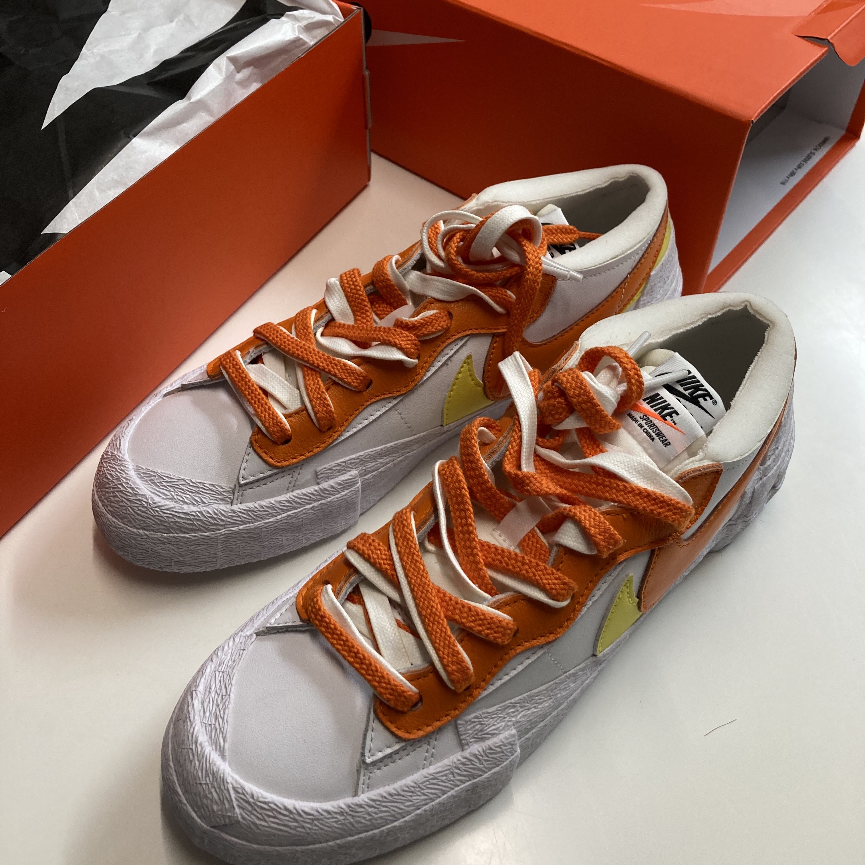 Nike x Sacai Blazer Low Magma Orange 착용 스타일
