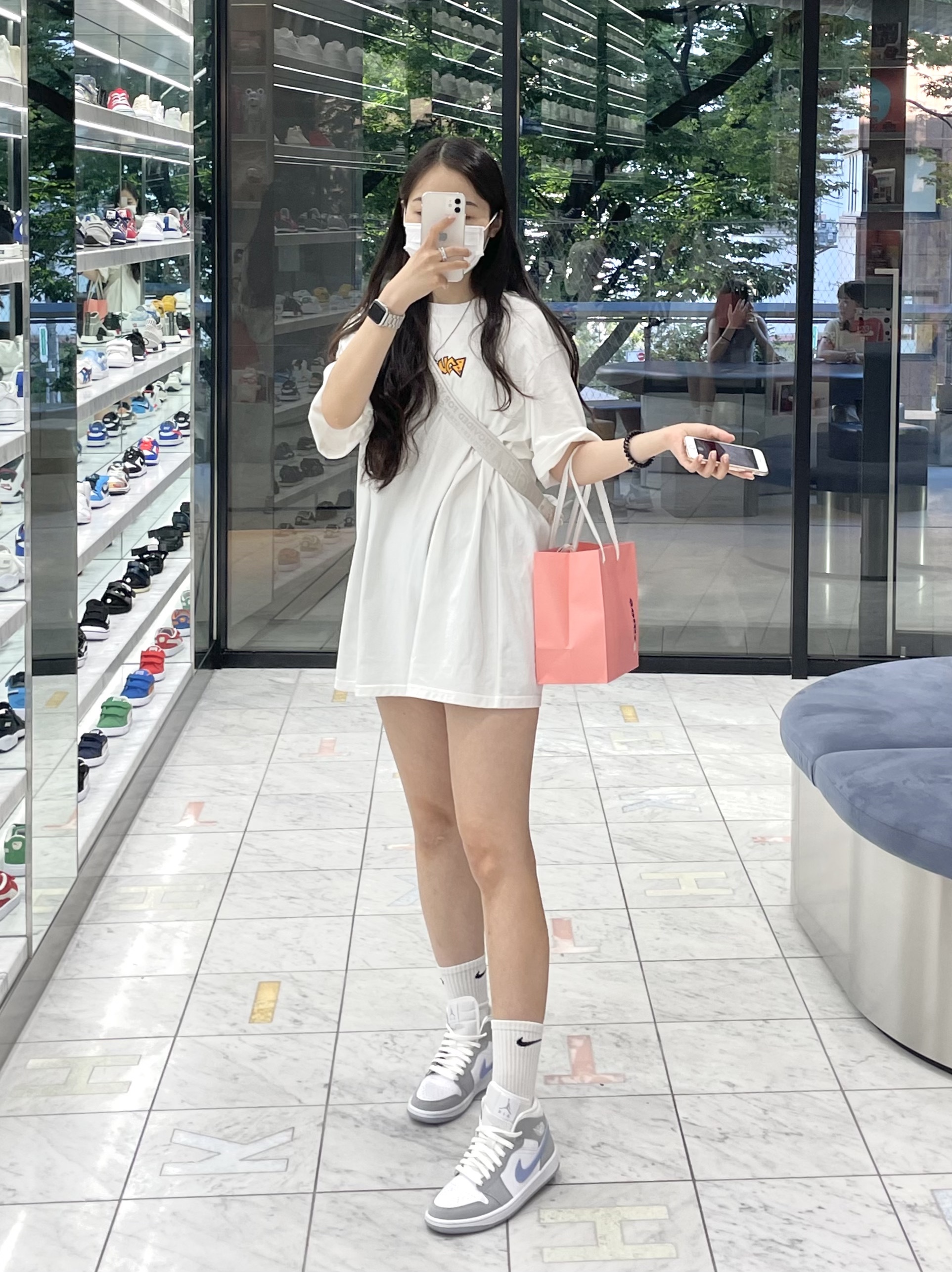 (W) Jordan 1 Mid Wolf Grey 착용 스타일
