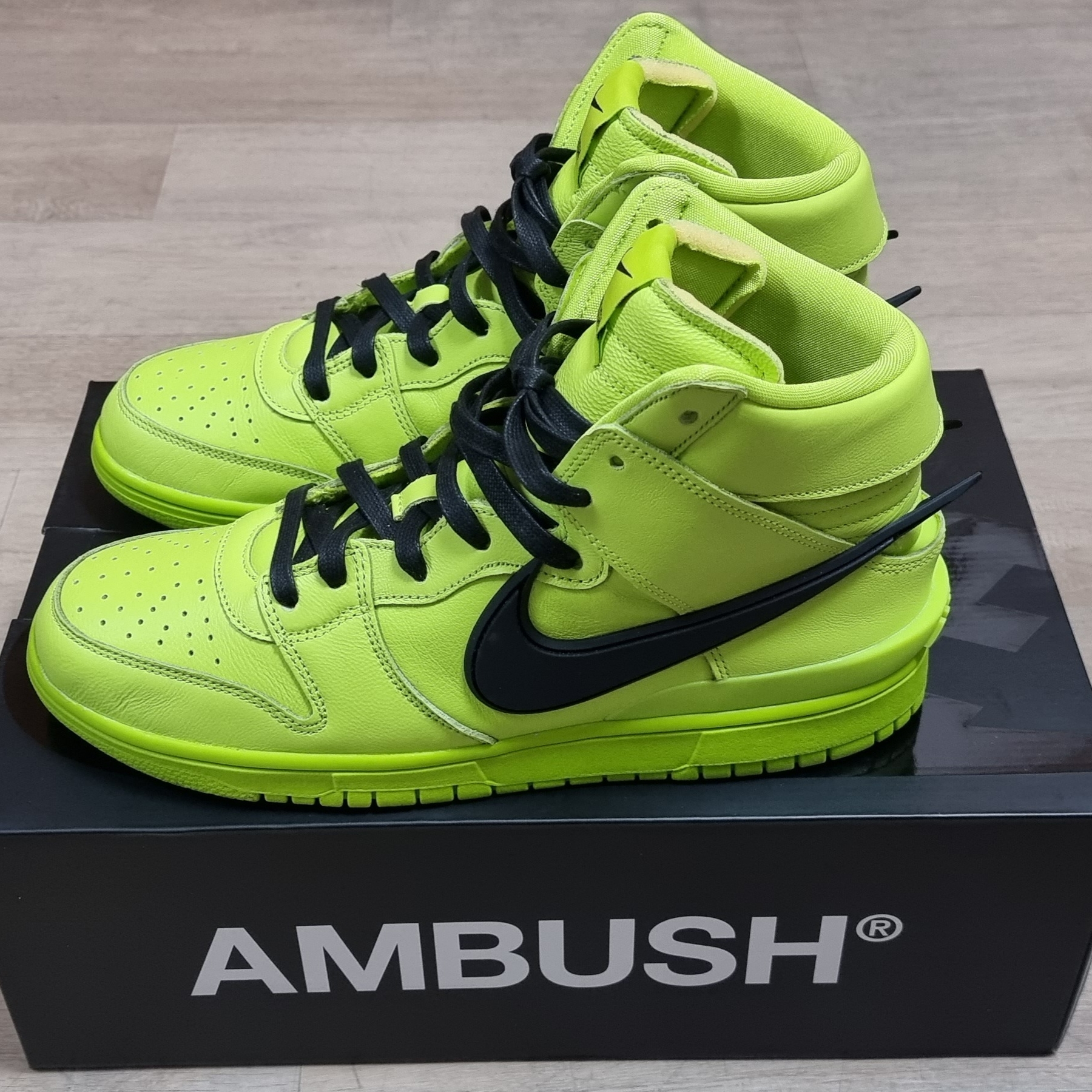 Nike x Ambush Dunk High Flash Lime 착용 스타일