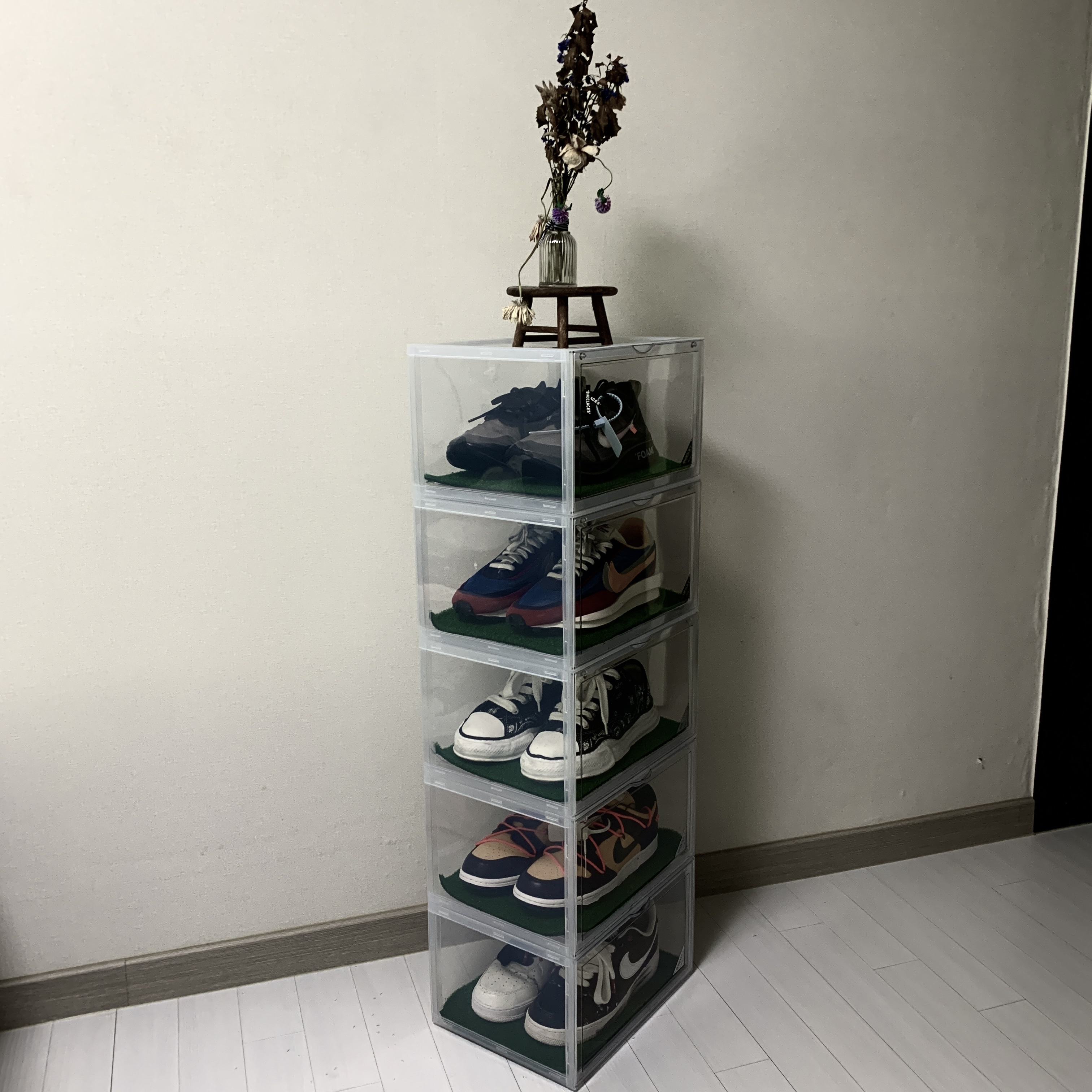 Nike x Sacai LDWaffle Blue Multi, Nike x Off-White Zoom Fly SP Black 착용 스타일