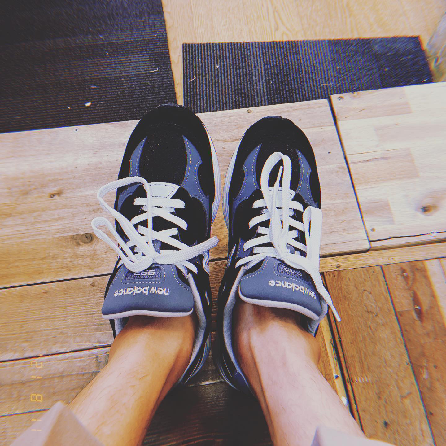 New Balance 992 Made in USA Black Grey 착용 스타일