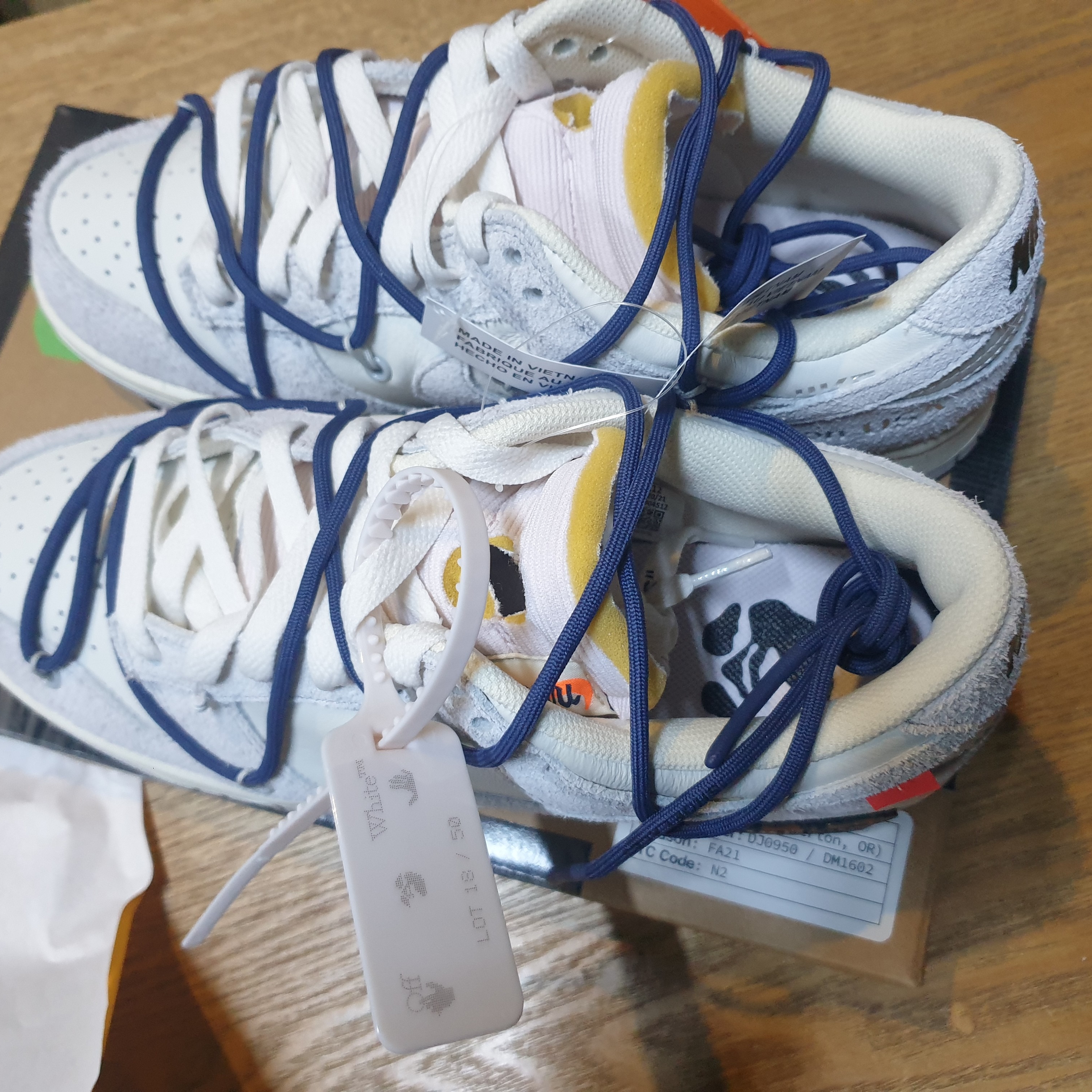 Nike x Off-White Dunk Low The 50 - Lot 18 착용 스타일 - 2
