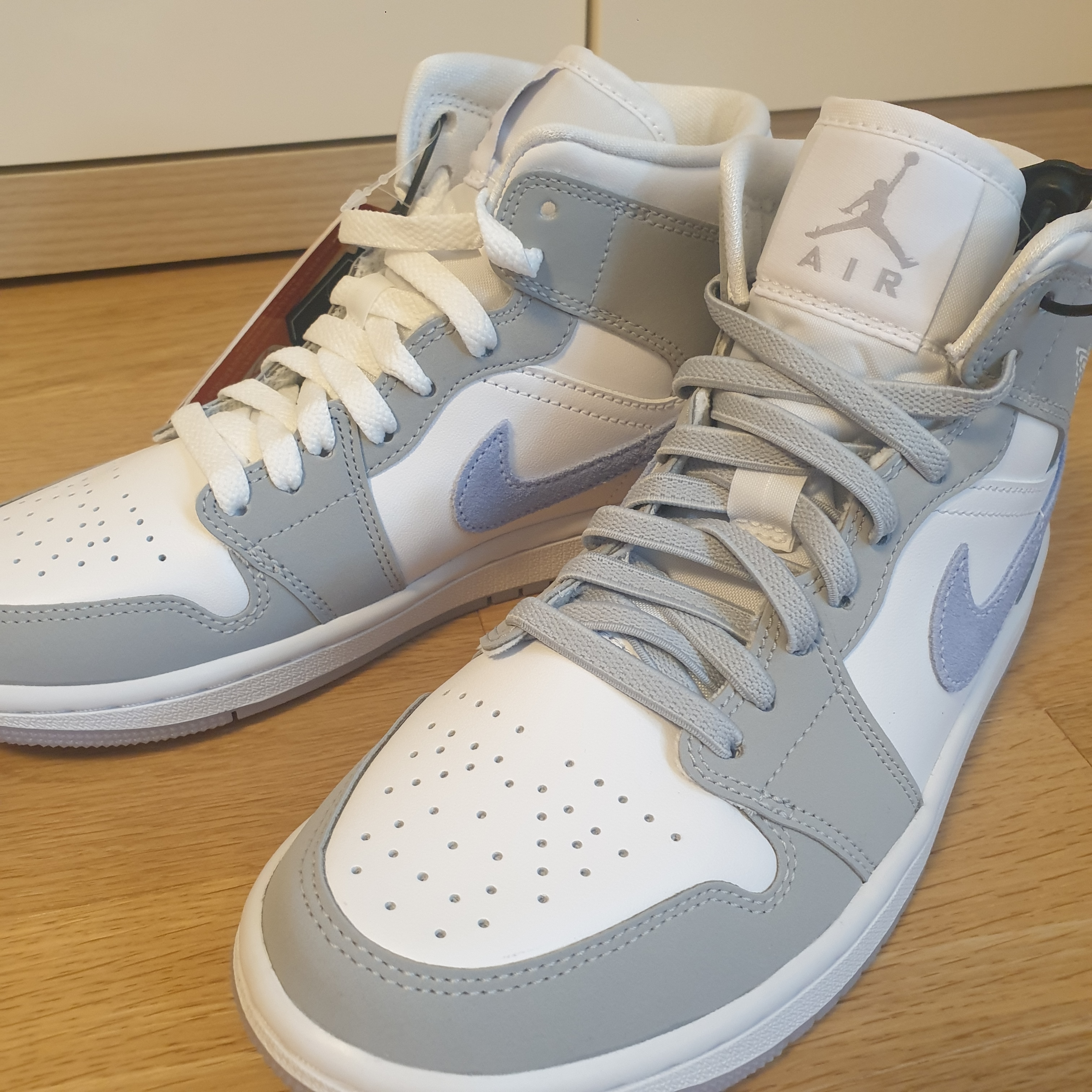 (W) Jordan 1 Mid Wolf Grey 착용 스타일