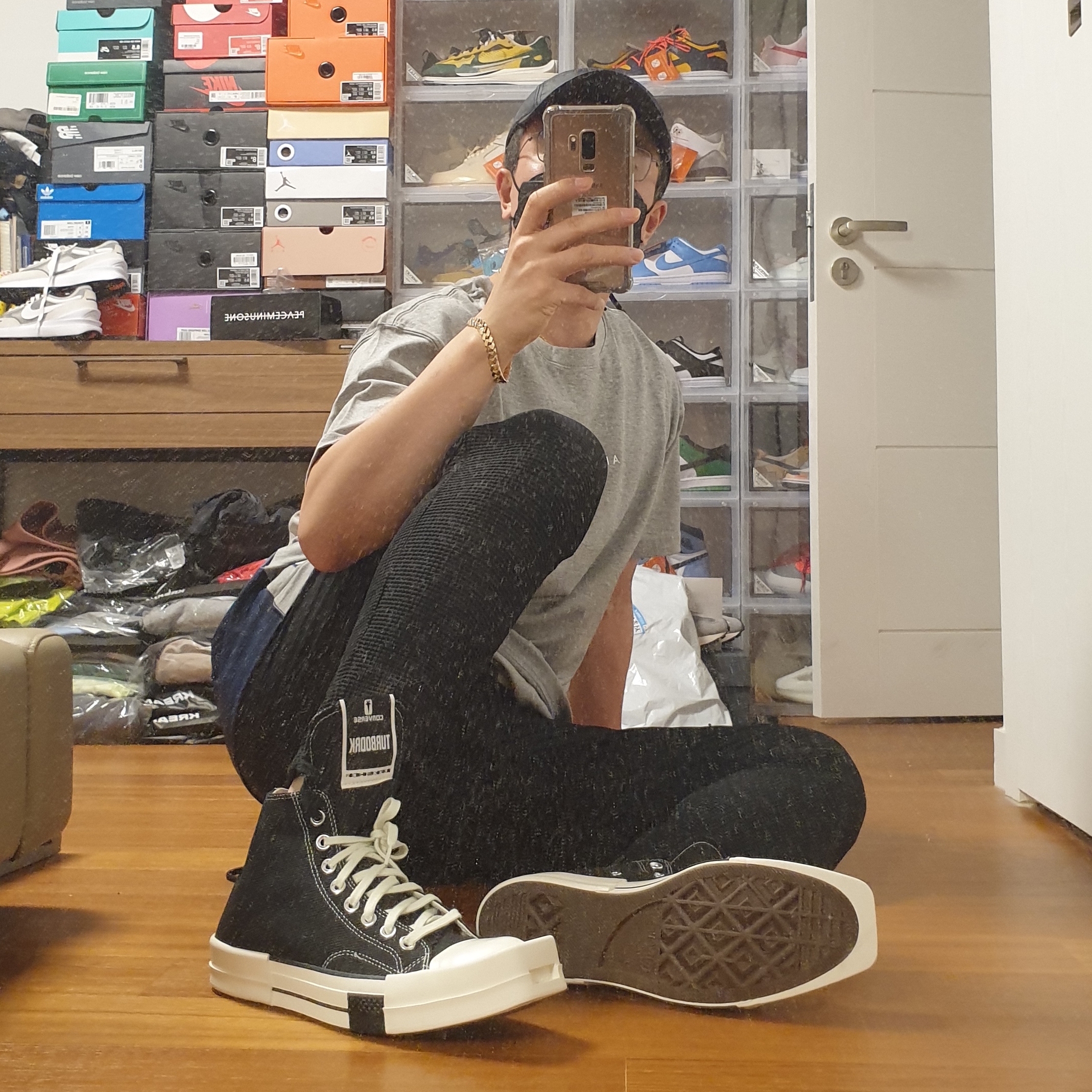 Converse x Drkshdw Turbodrk Chuck 70 Hi Black, Nike x Fear of God TI Run Pants Black 착용 스타일 - 4