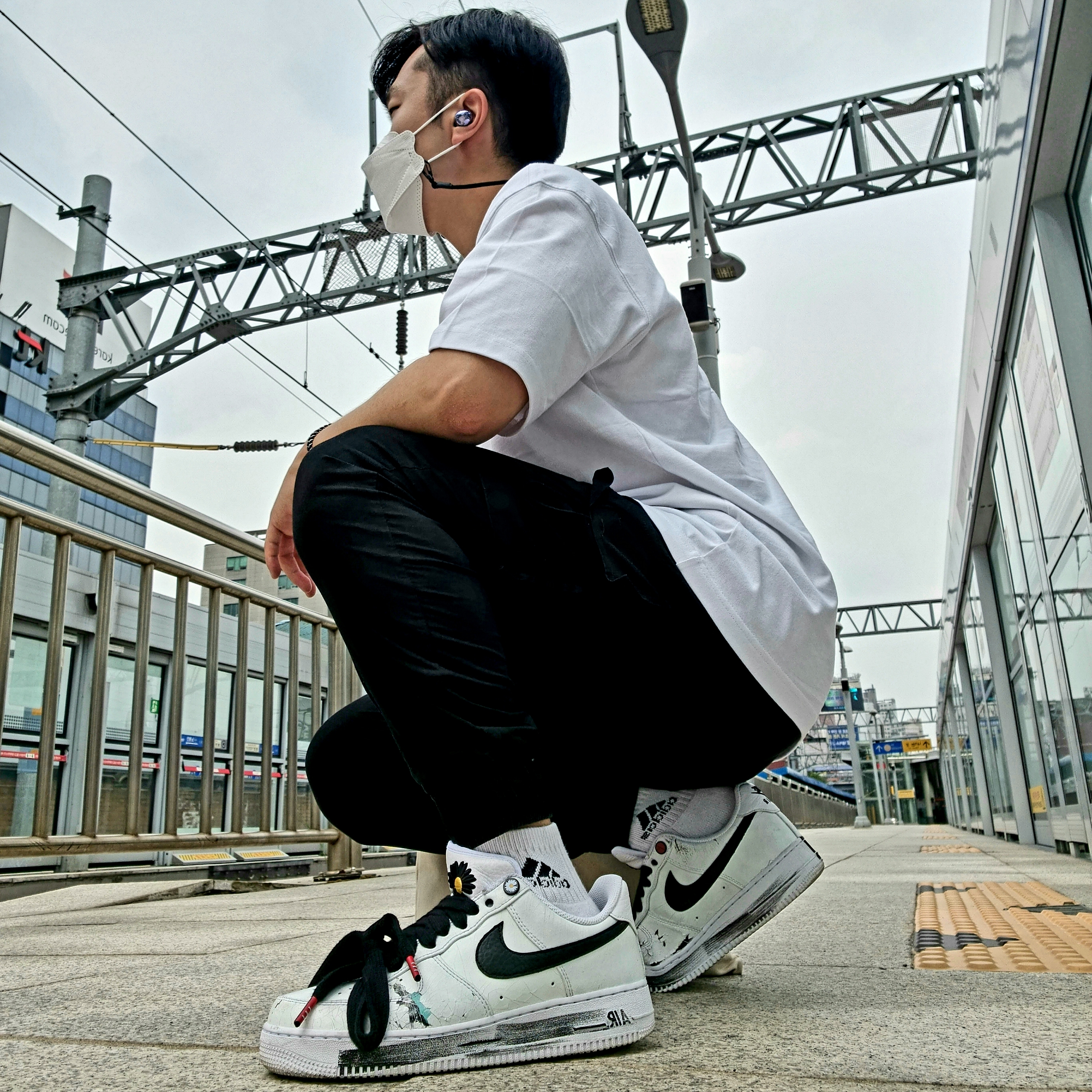 Nike x Peaceminusone Air Force 1 Low Para-Noise 2.0 착용 스타일 - 1