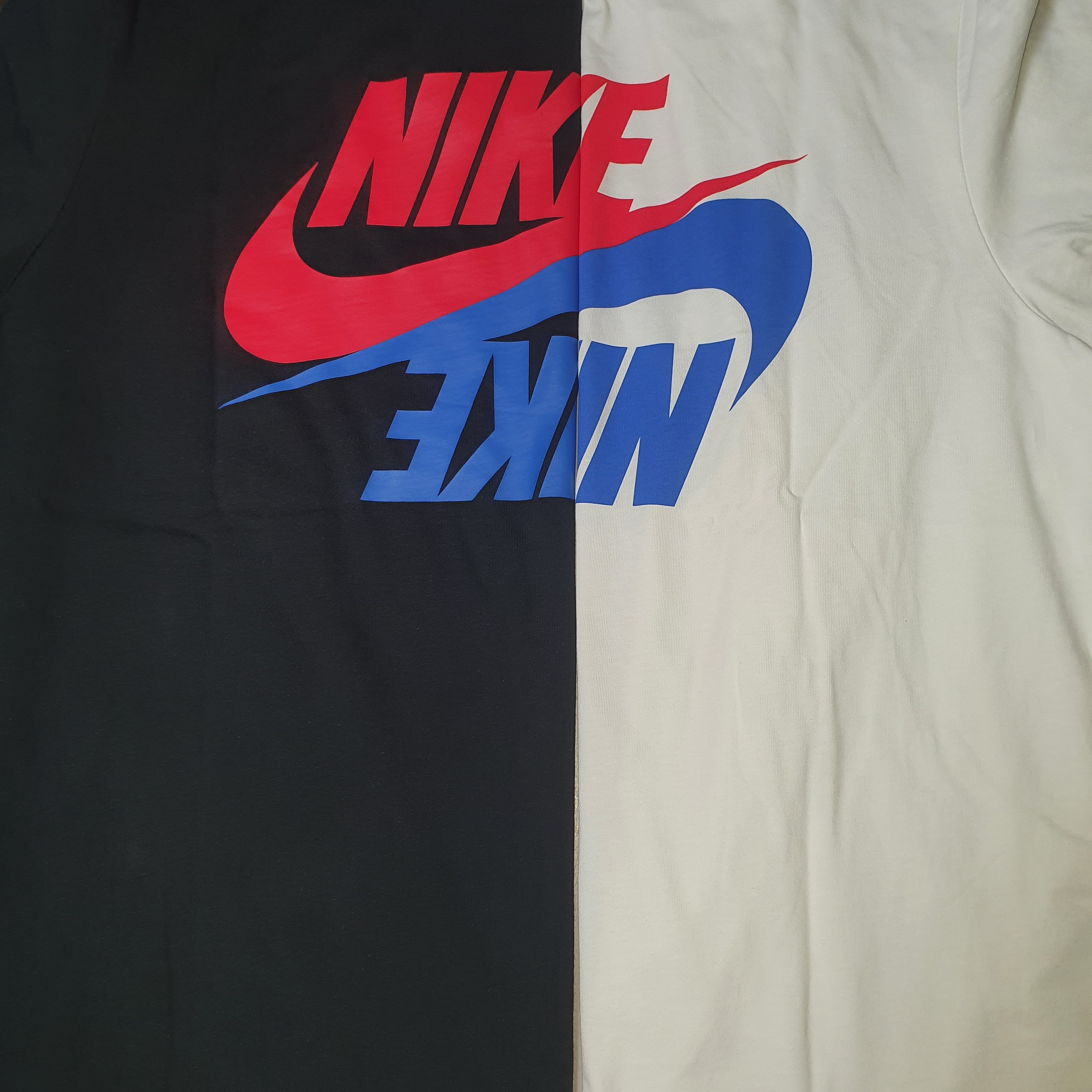 Nike Hangul T-Shirt Black, Nike Hangul T-Shirt White 착용 스타일 - 1