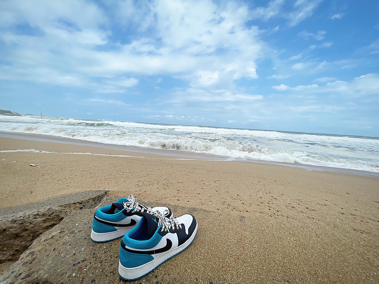 Jordan 1 Low SE Laser Blue ์ฐฉ์ฉ ์คํ์ผ