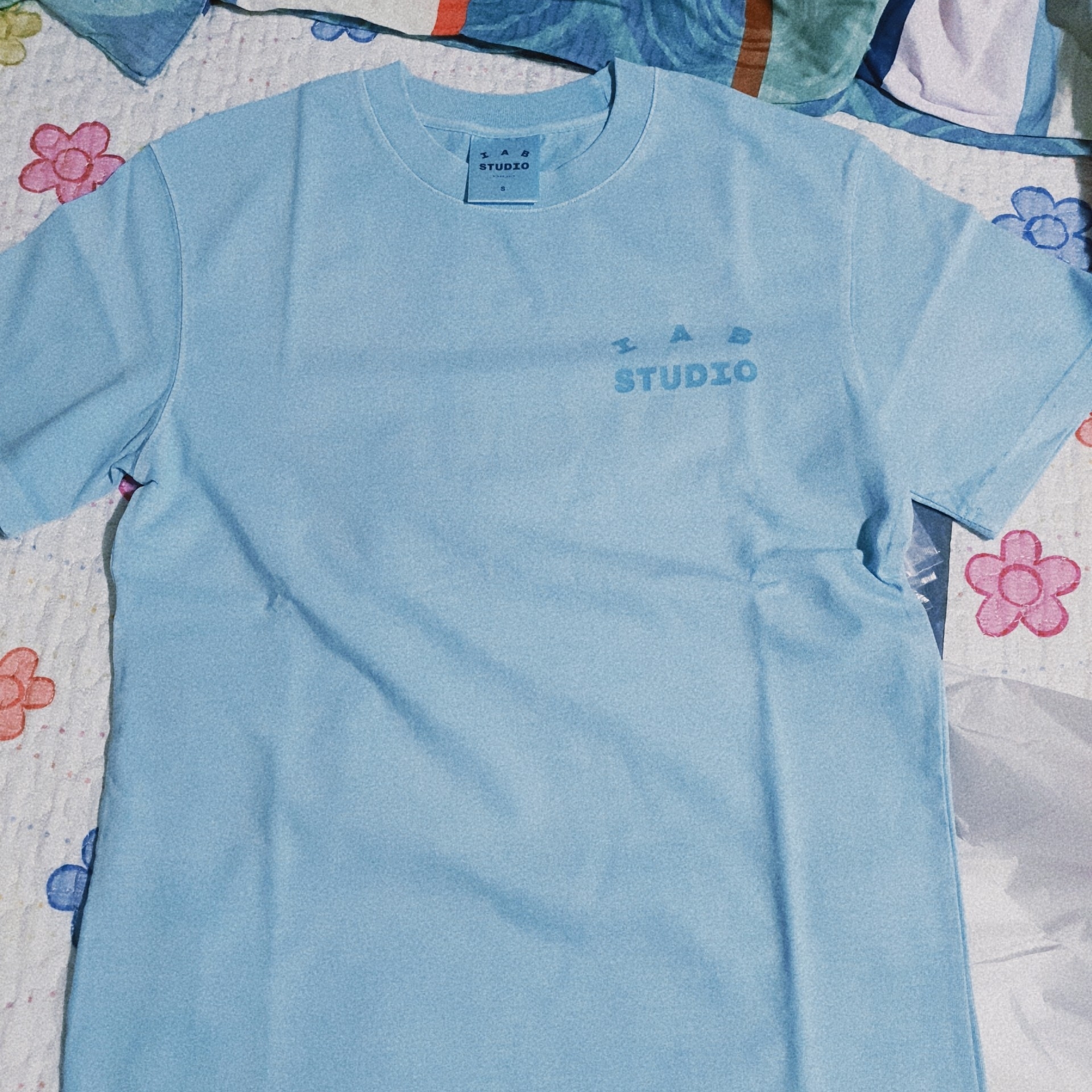 IAB Studio Pigment T-Shirt Cyan 착용 스타일 - 2