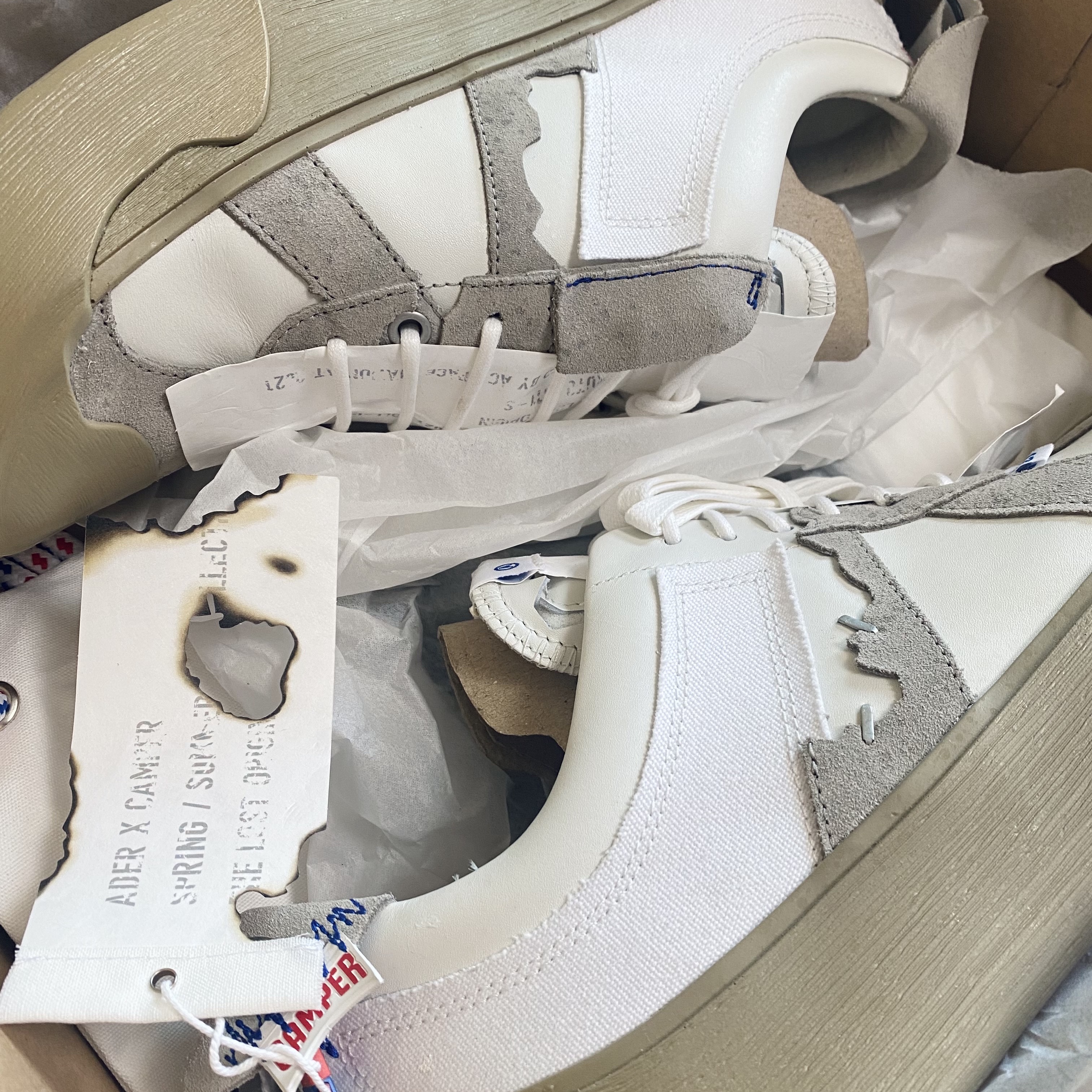 Camper x Ader Error Proto-240-S Cinder German Shoes 착용 스타일 - 1