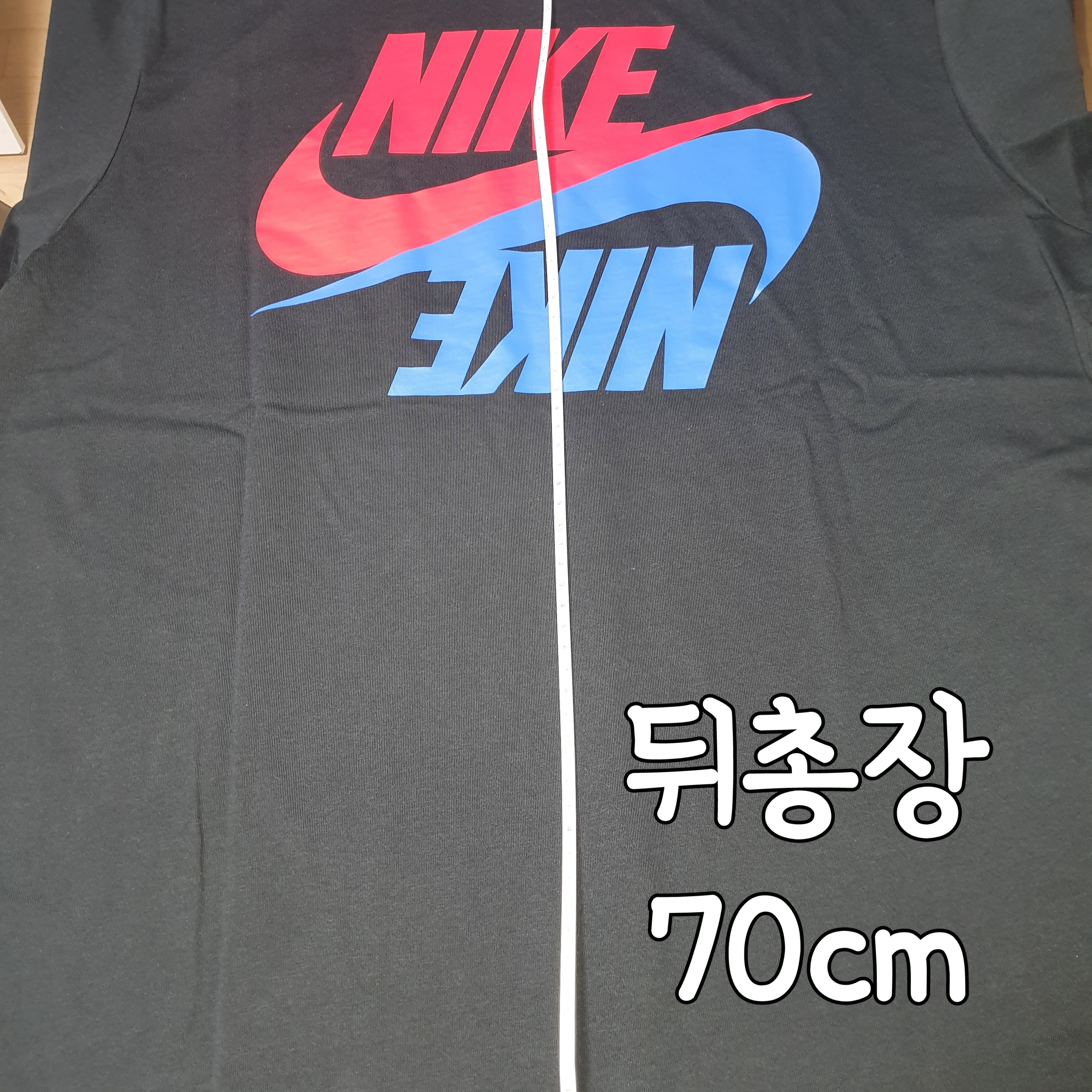 Nike Hangul T-Shirt Black, Nike Hangul T-Shirt White 착용 스타일 - 3