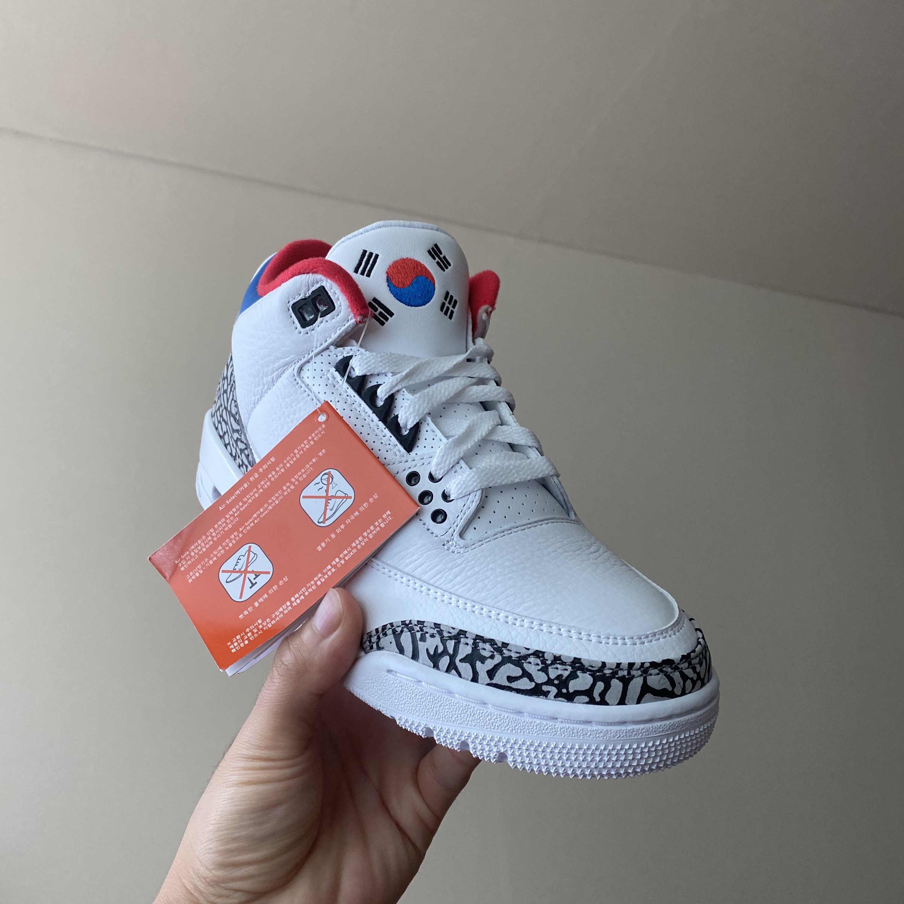 (W) Jordan 3 Retro Seoul, Jordan 3 Retro Seoul 착용 스타일