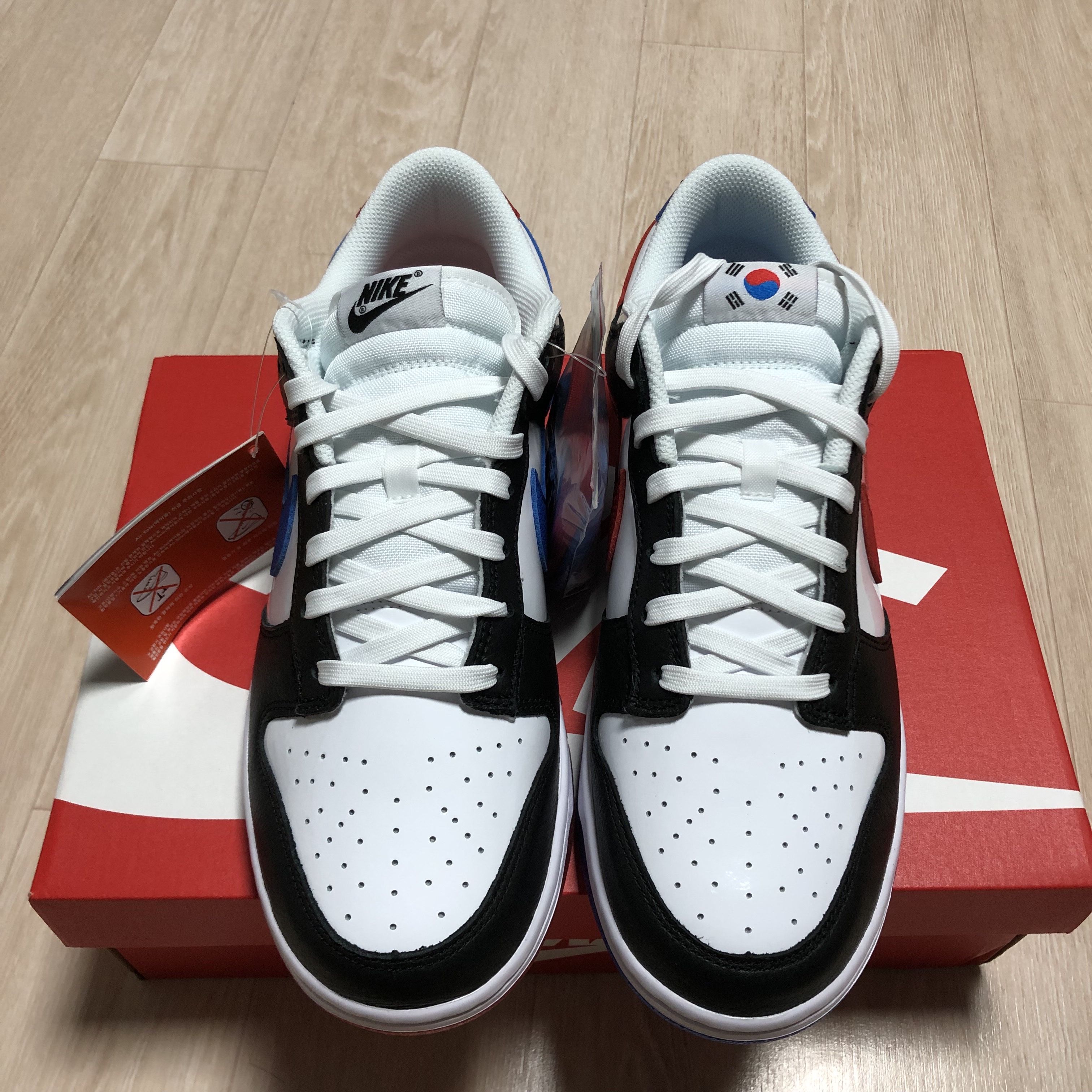 Nike Dunk Low SE Seoul 착용 스타일 - 2