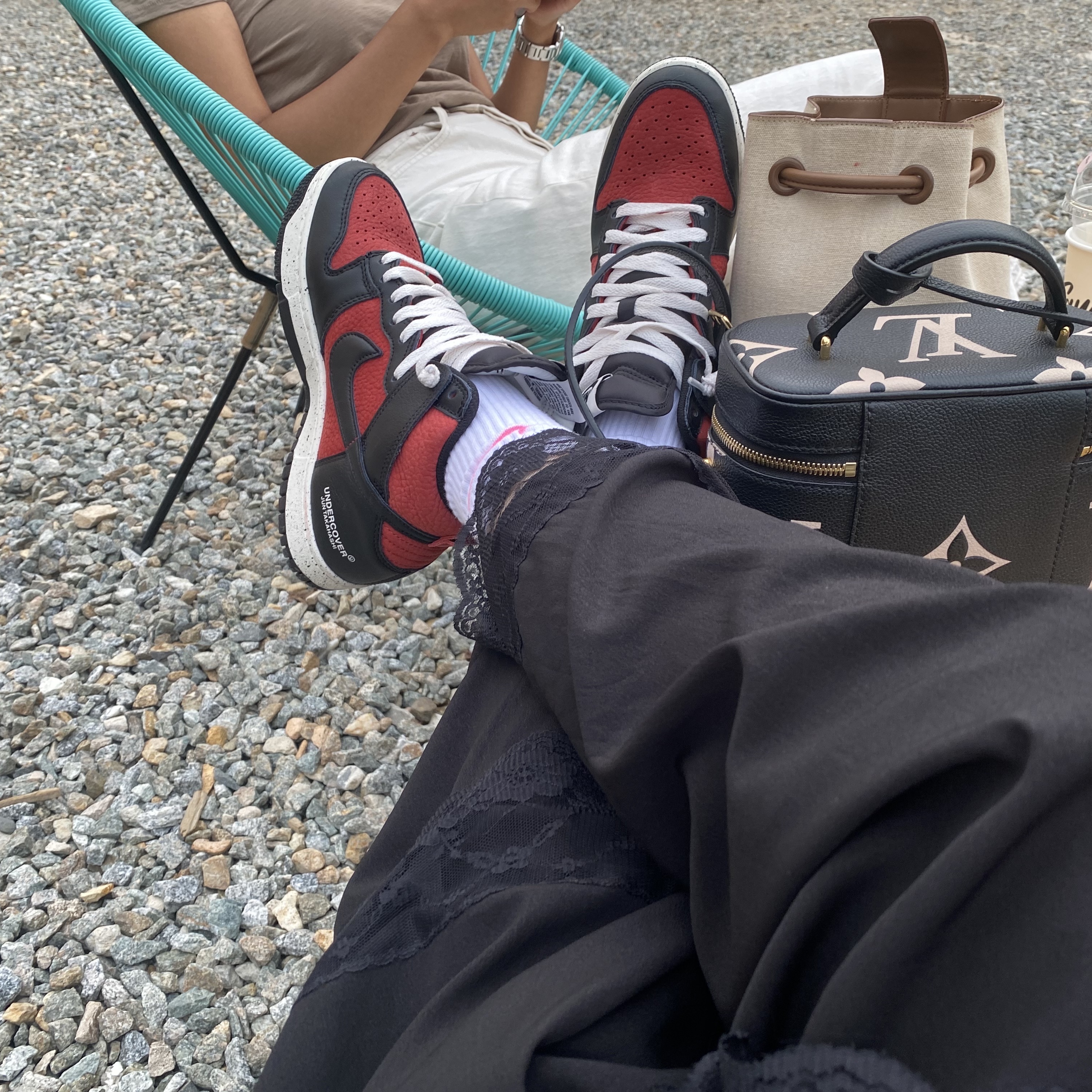 Nike x Undercover Dunk High 1985 Gym Red 착용 스타일