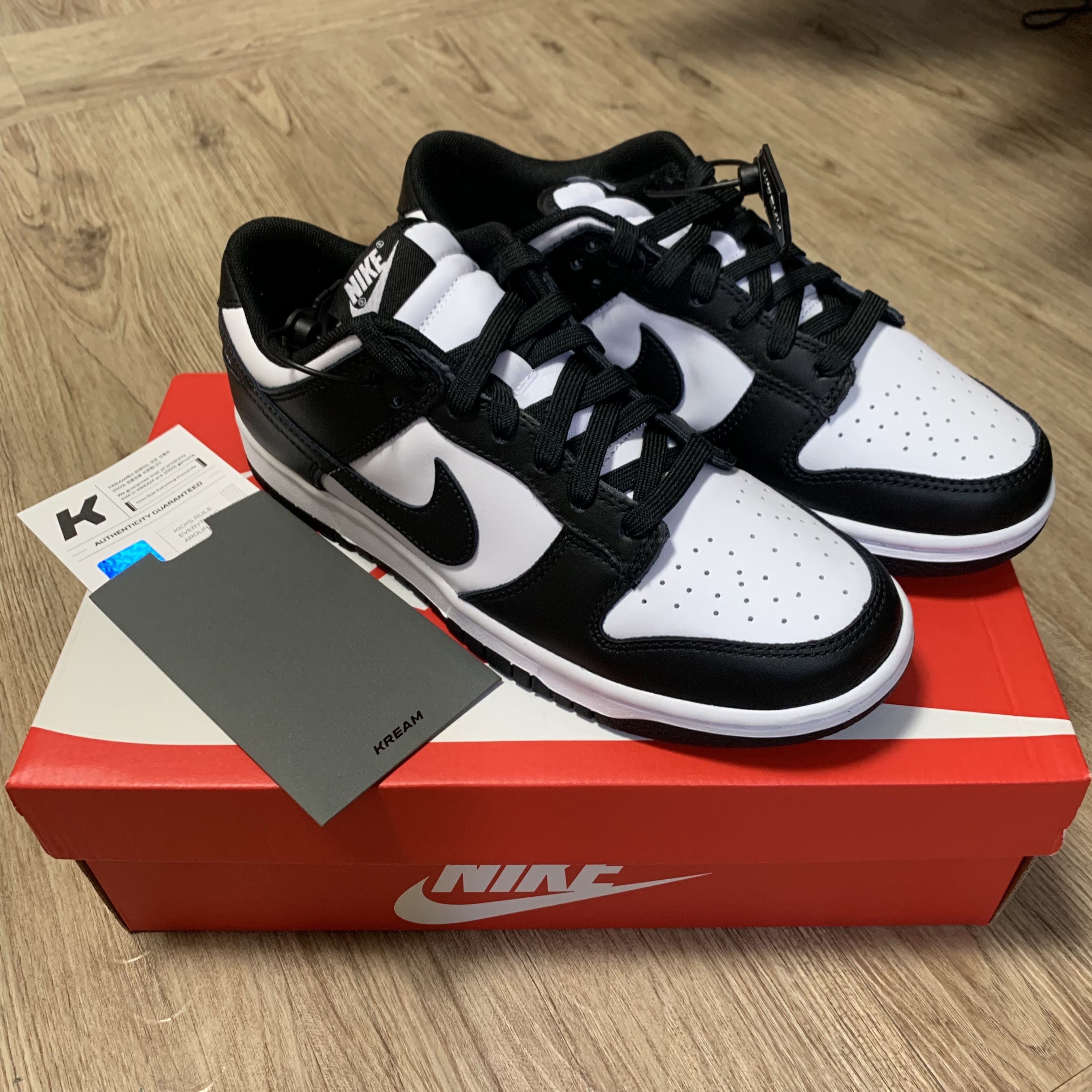 Nike Dunk Low Retro Black 착용 스타일