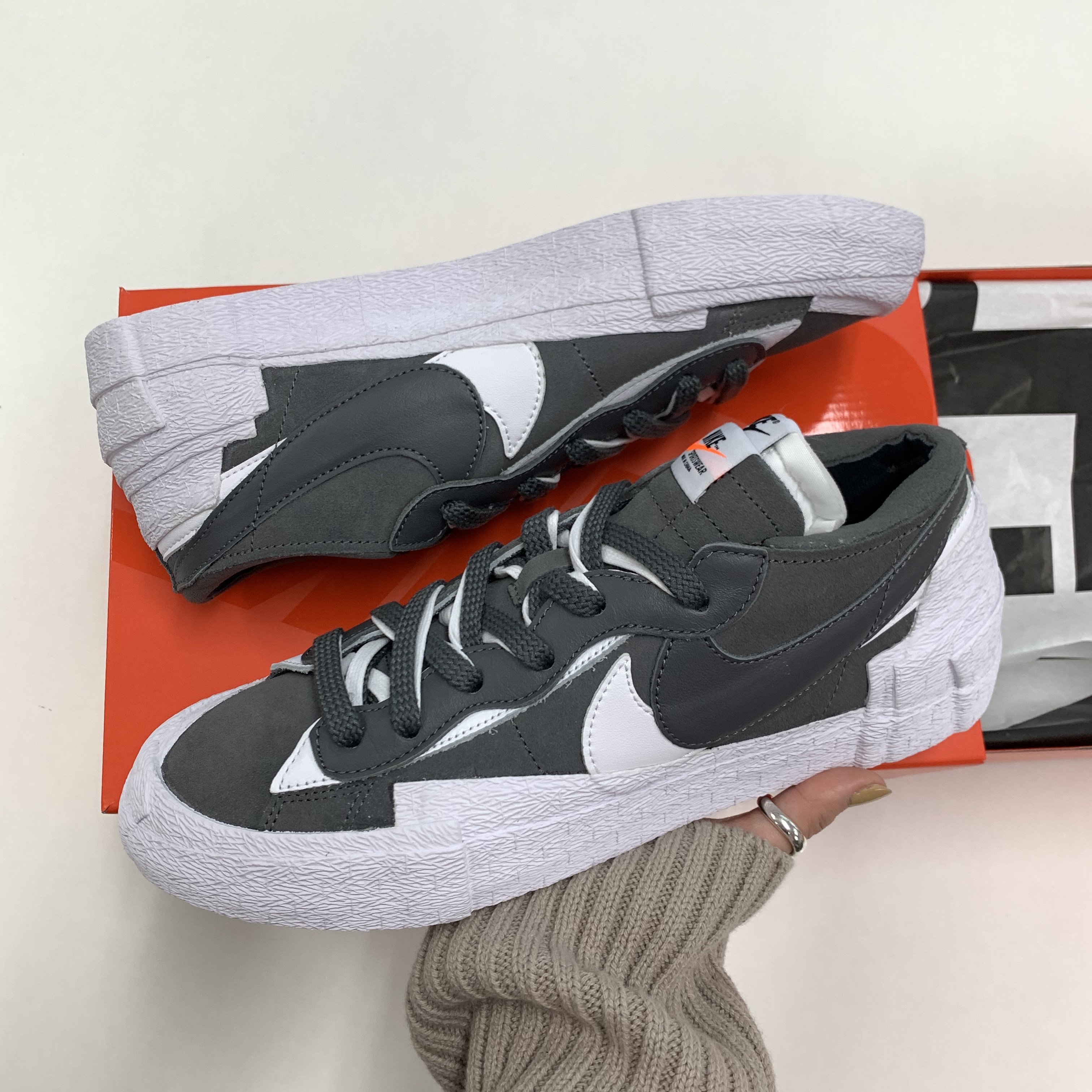 Nike x Sacai Blazer Low Iron Grey 착용 스타일