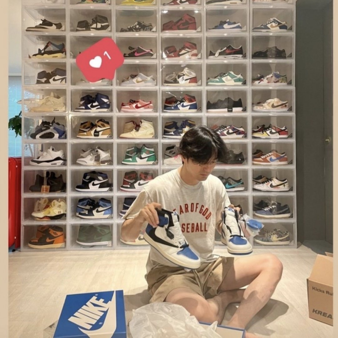 Jordan 1 x Travis Scott x Fragment Retro High OG SP Military Blue 착용 스타일 - 4