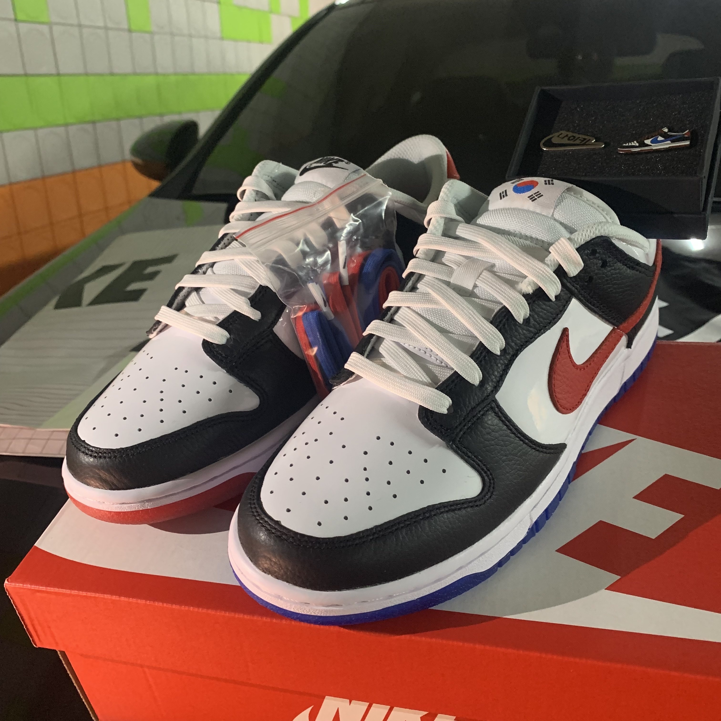 Nike Dunk Low SE Seoul (With Special Gift) 착용 스타일 - 2