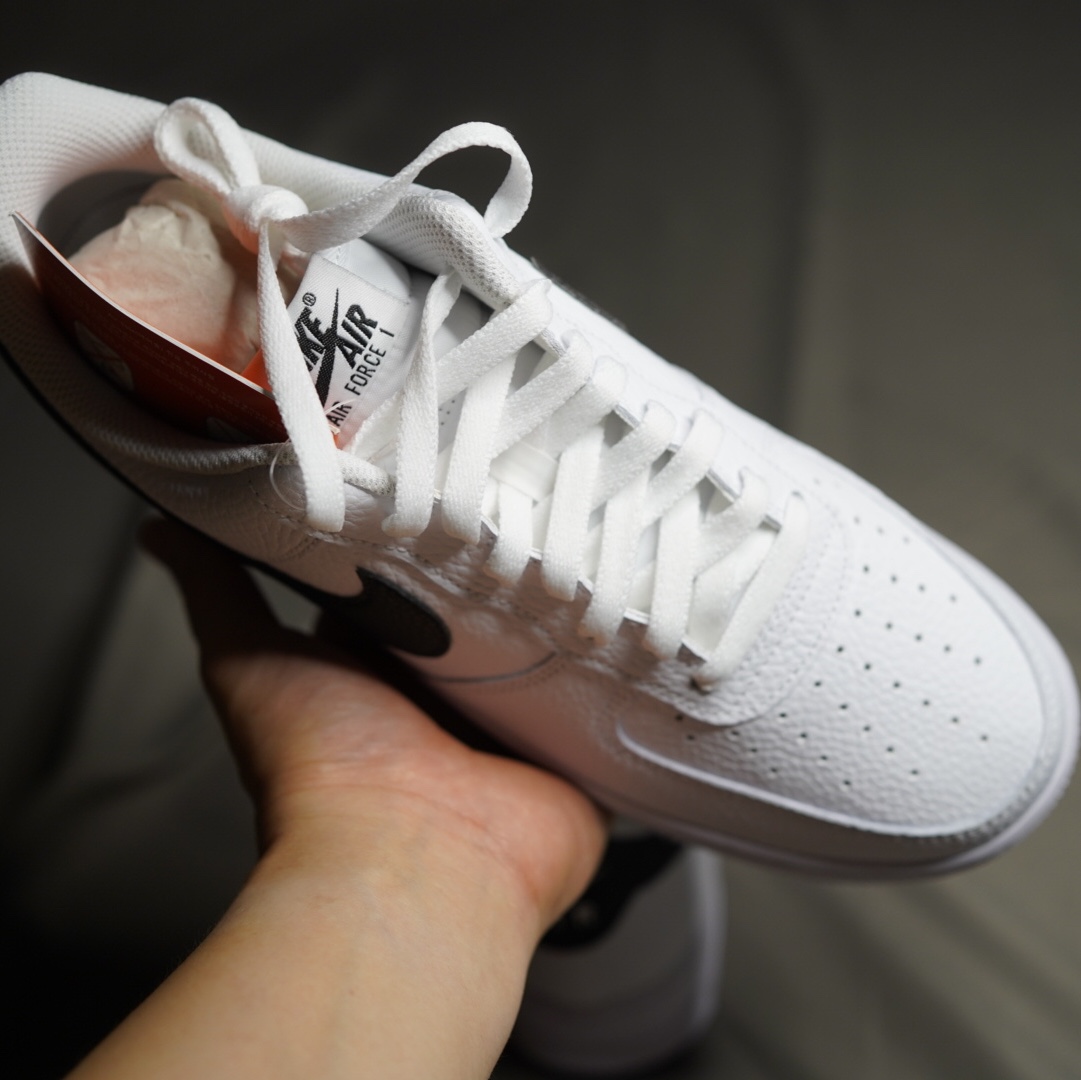 Nike Air Force 1 '07 White Black 착용 스타일 - 5